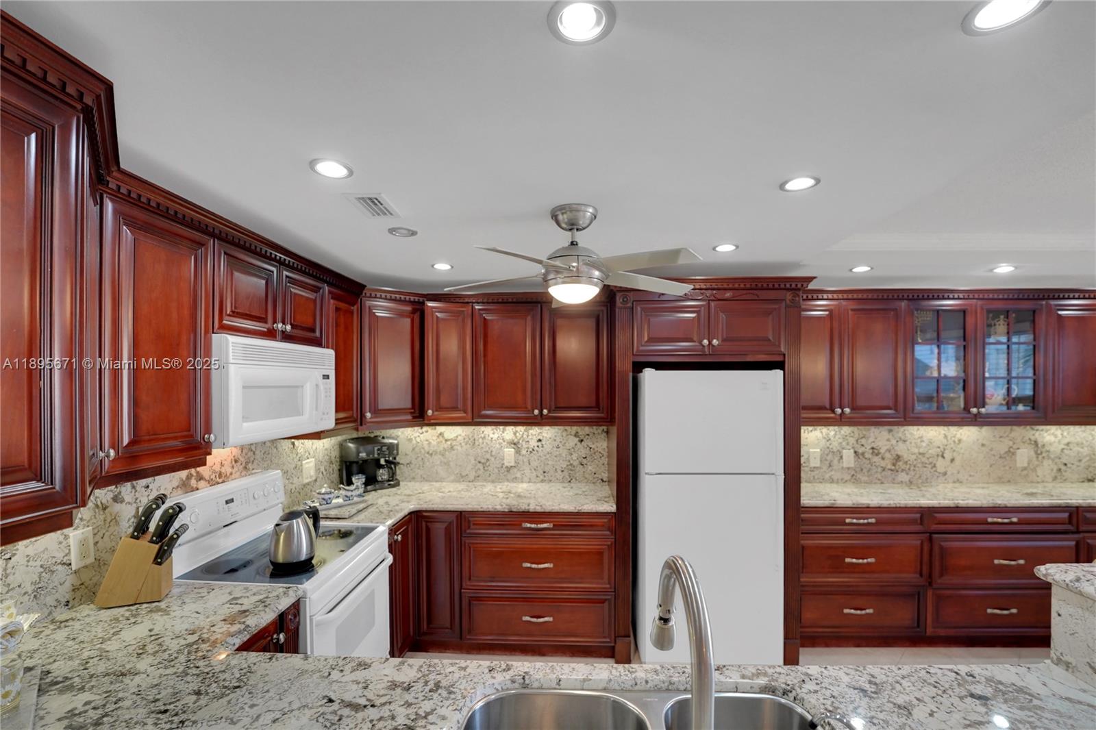 GRANTHAM A CONDO - Residential