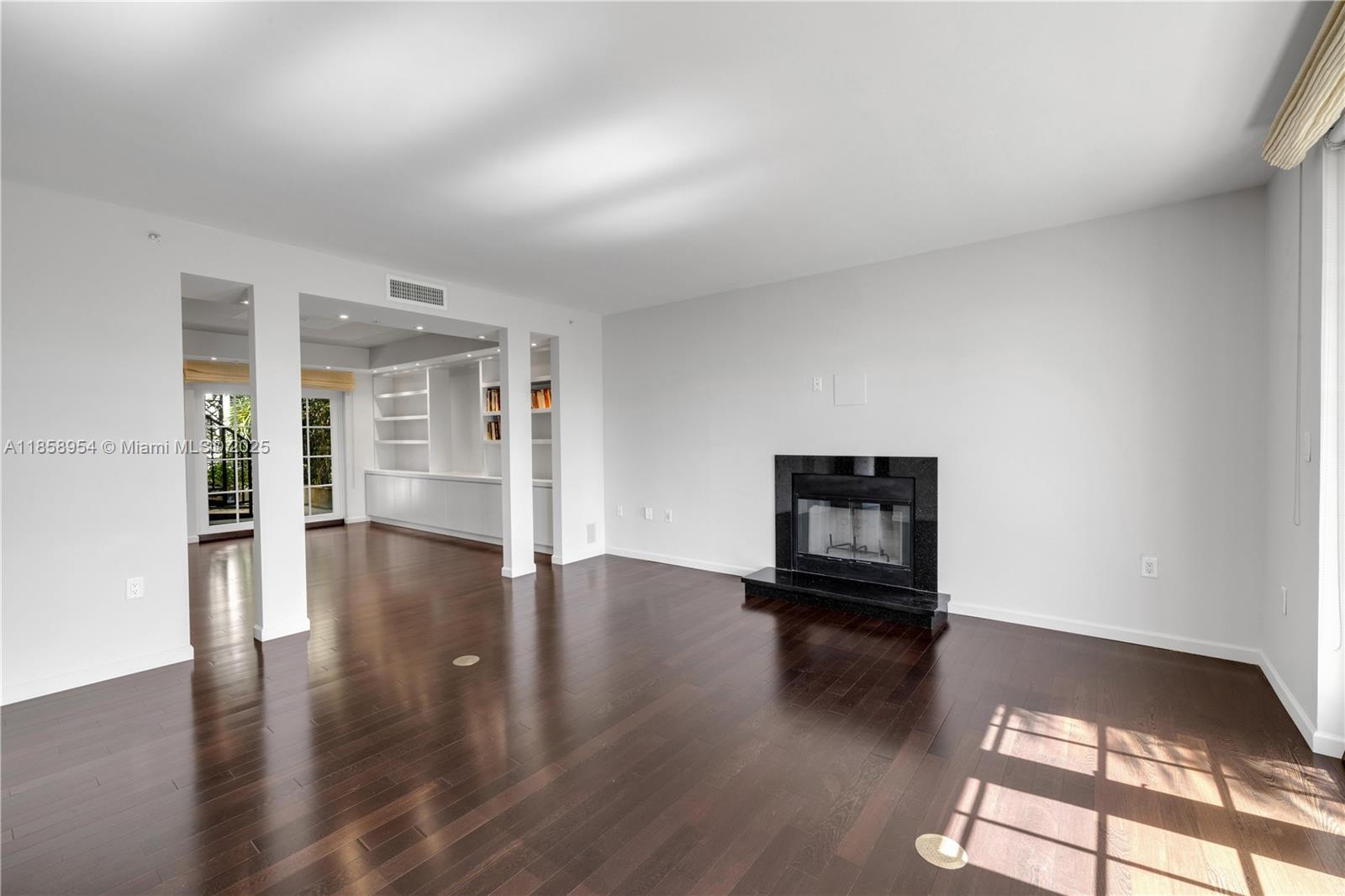 243 Meridian Ave 211