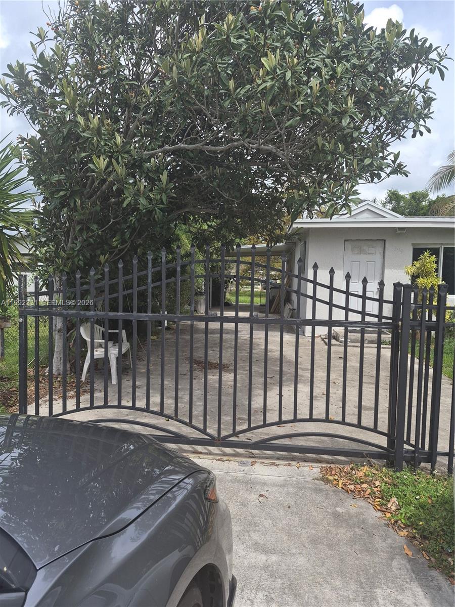 PINEWOOD PARK PL AMD 2ND - Residential