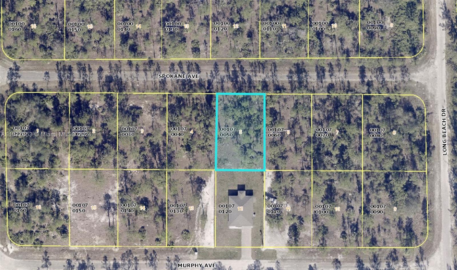 LOCATION LOCATION, single family lot in growing and developing neighborhood.
Build your dream home! Can be purchased together with A11577623 and A11578331 or individually.