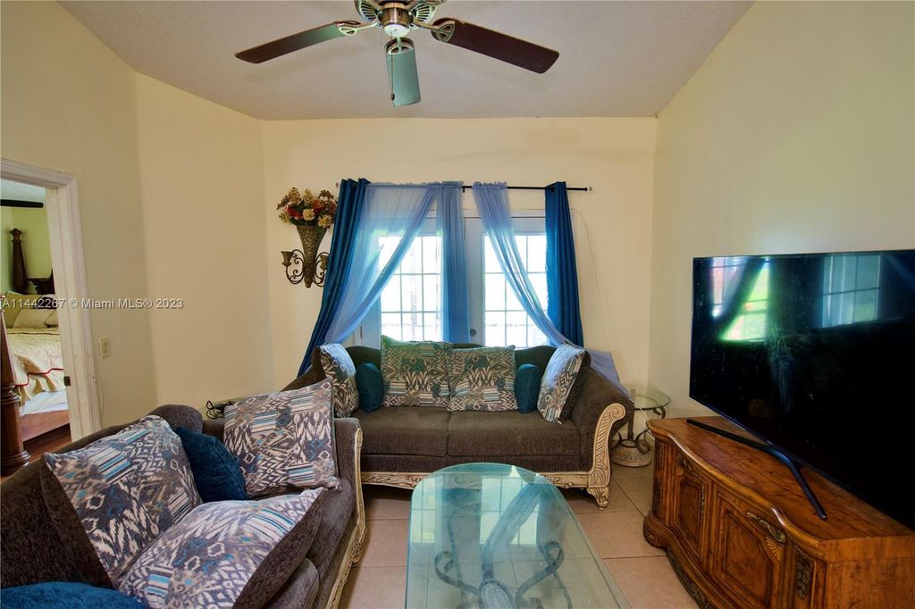 Photo of 3811 Island Club Cir, Lake Worth, FL 33462 (MLS # A11442267)