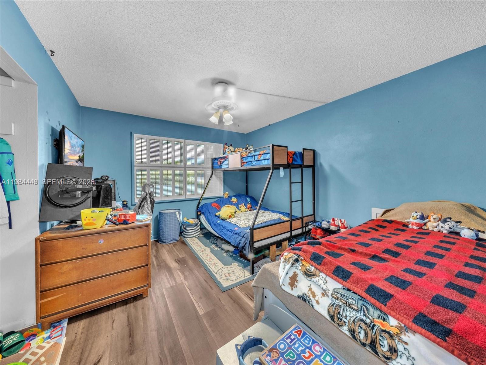 ROLLING GREEN CONDO H - Residential