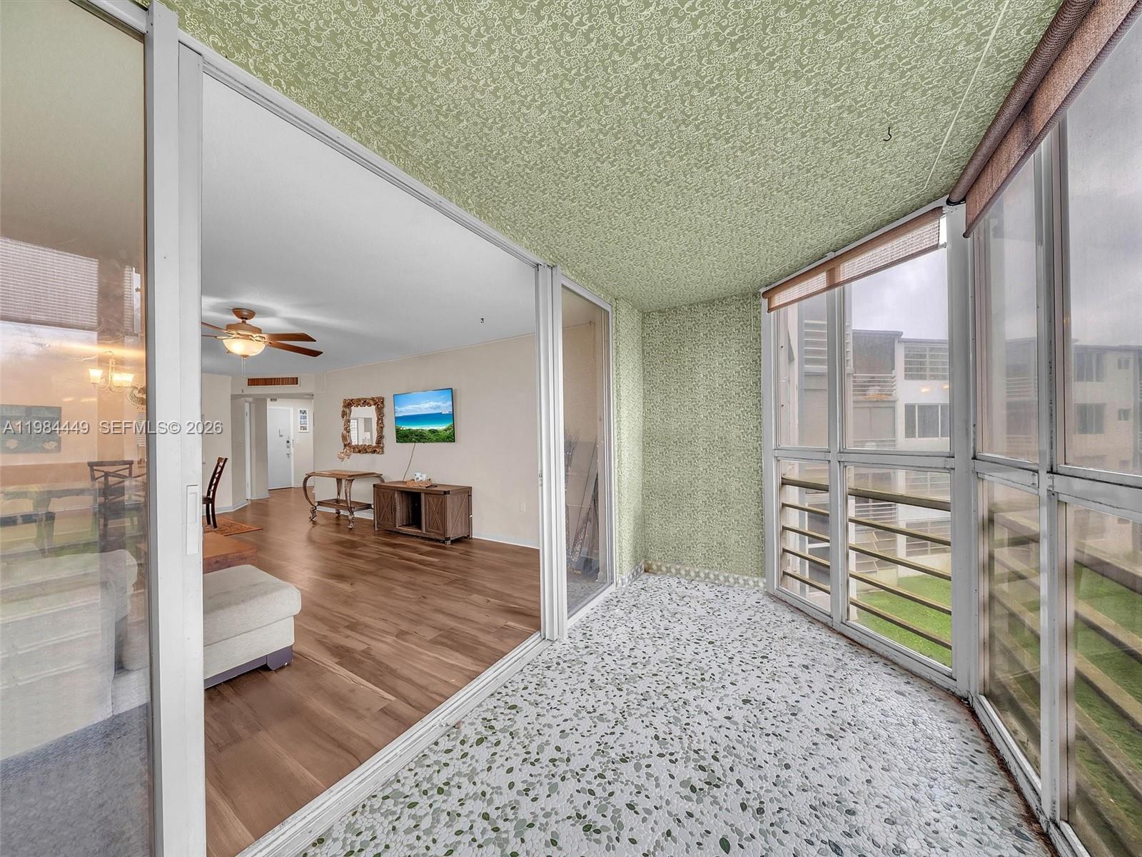 ROLLING GREEN CONDO H - Residential