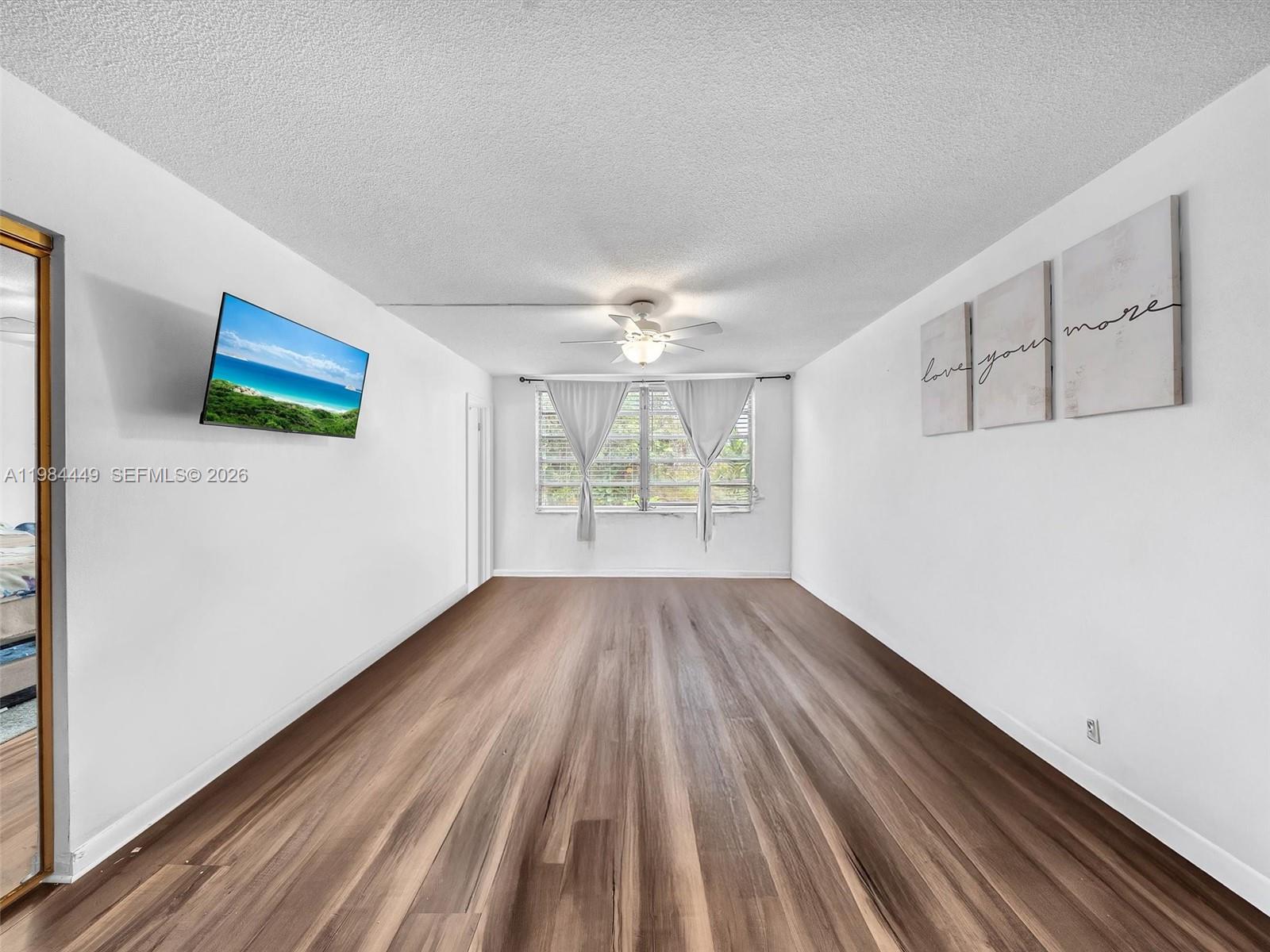 ROLLING GREEN CONDO H - Residential