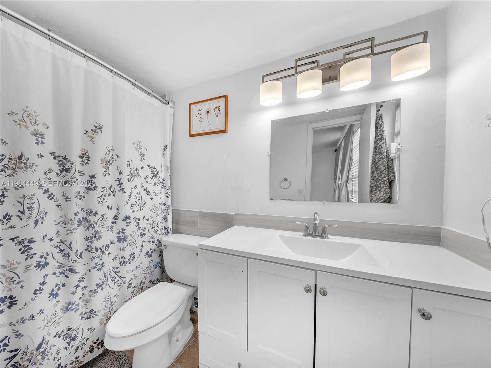 ROLLING GREEN CONDO H - Residential