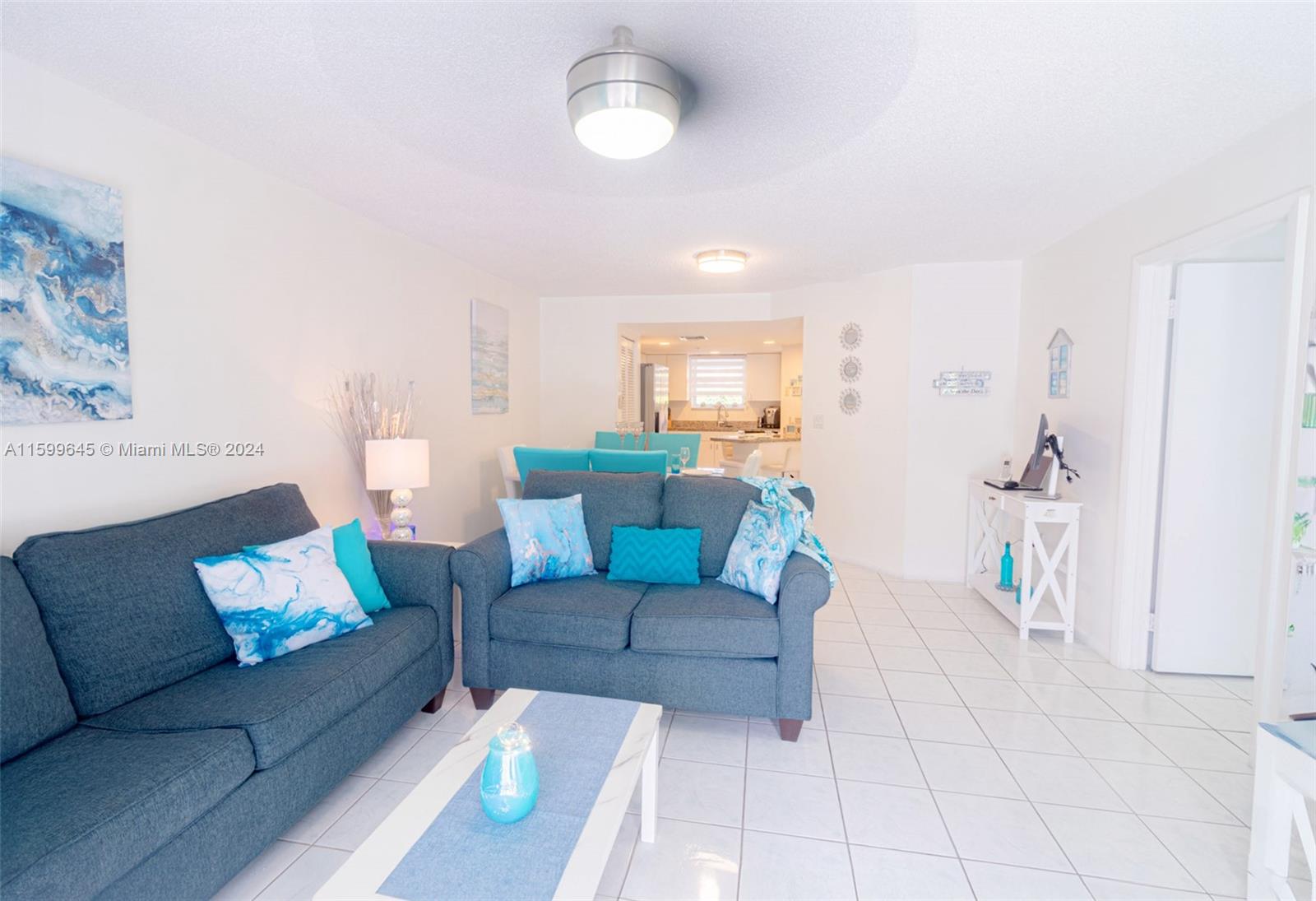 LE FRONTENAC CONDO - Residential Lease