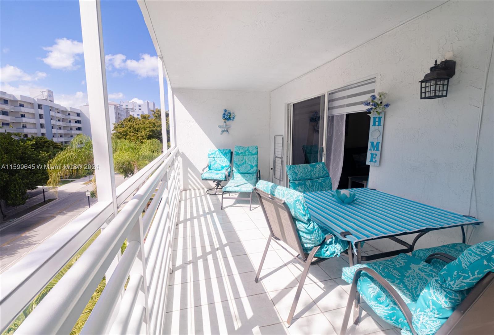 LE FRONTENAC CONDO - Residential Lease