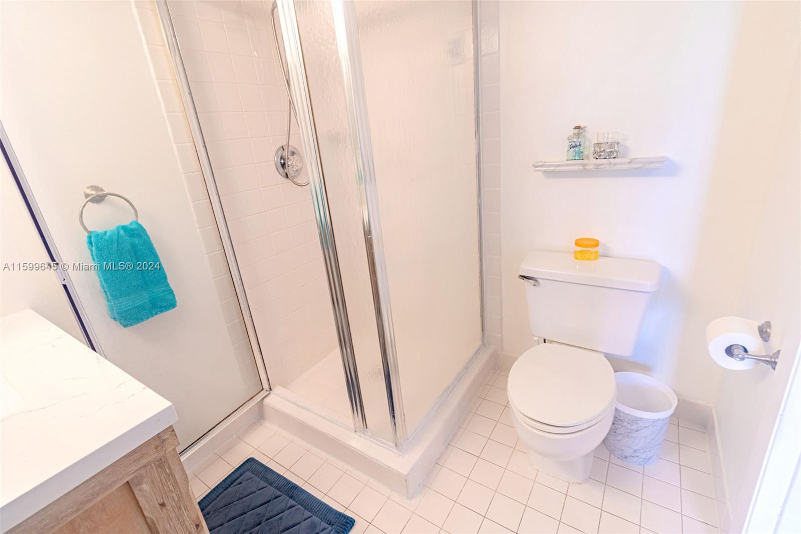 LE FRONTENAC CONDO - Residential Lease