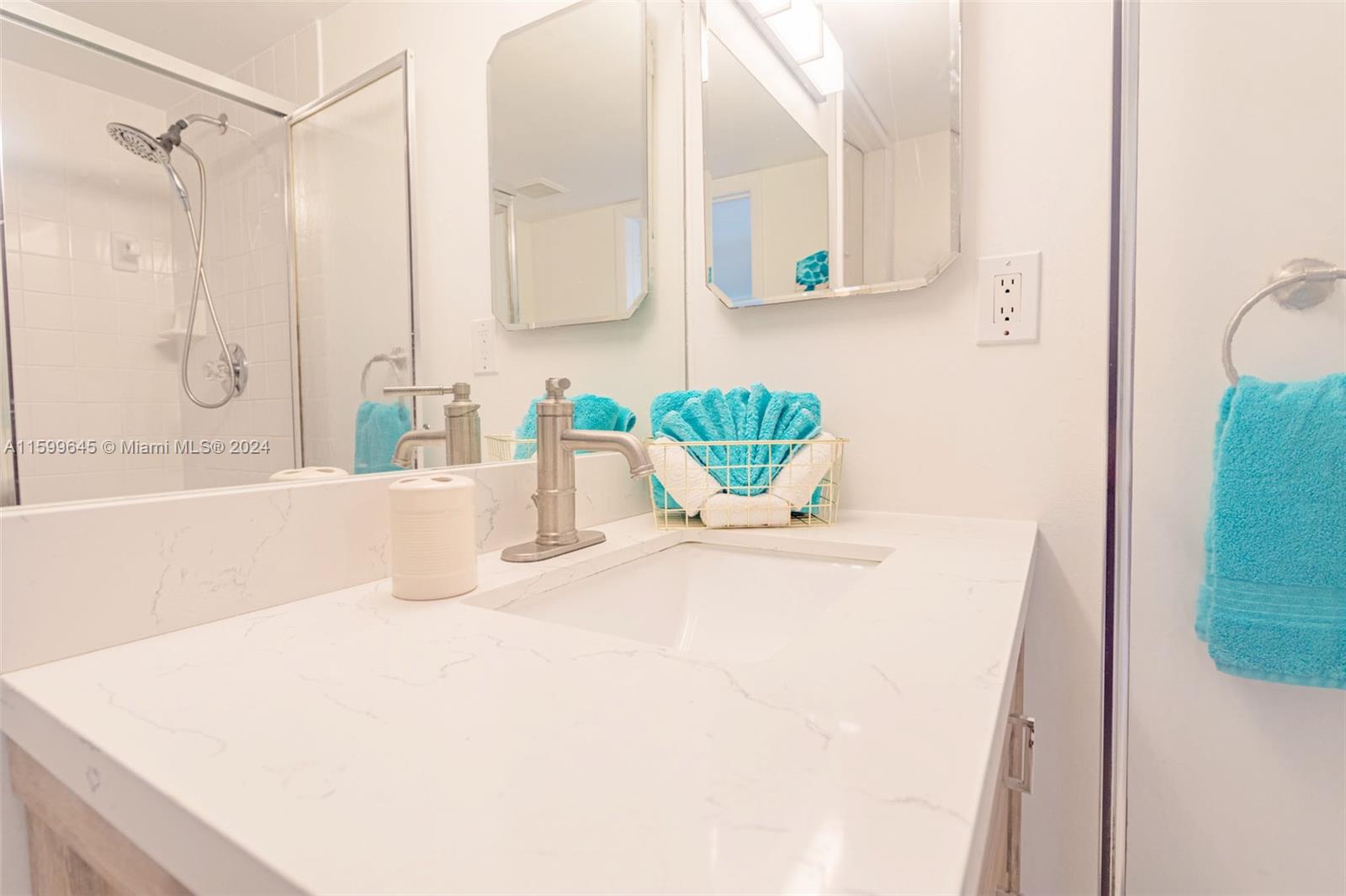 LE FRONTENAC CONDO - Residential Lease
