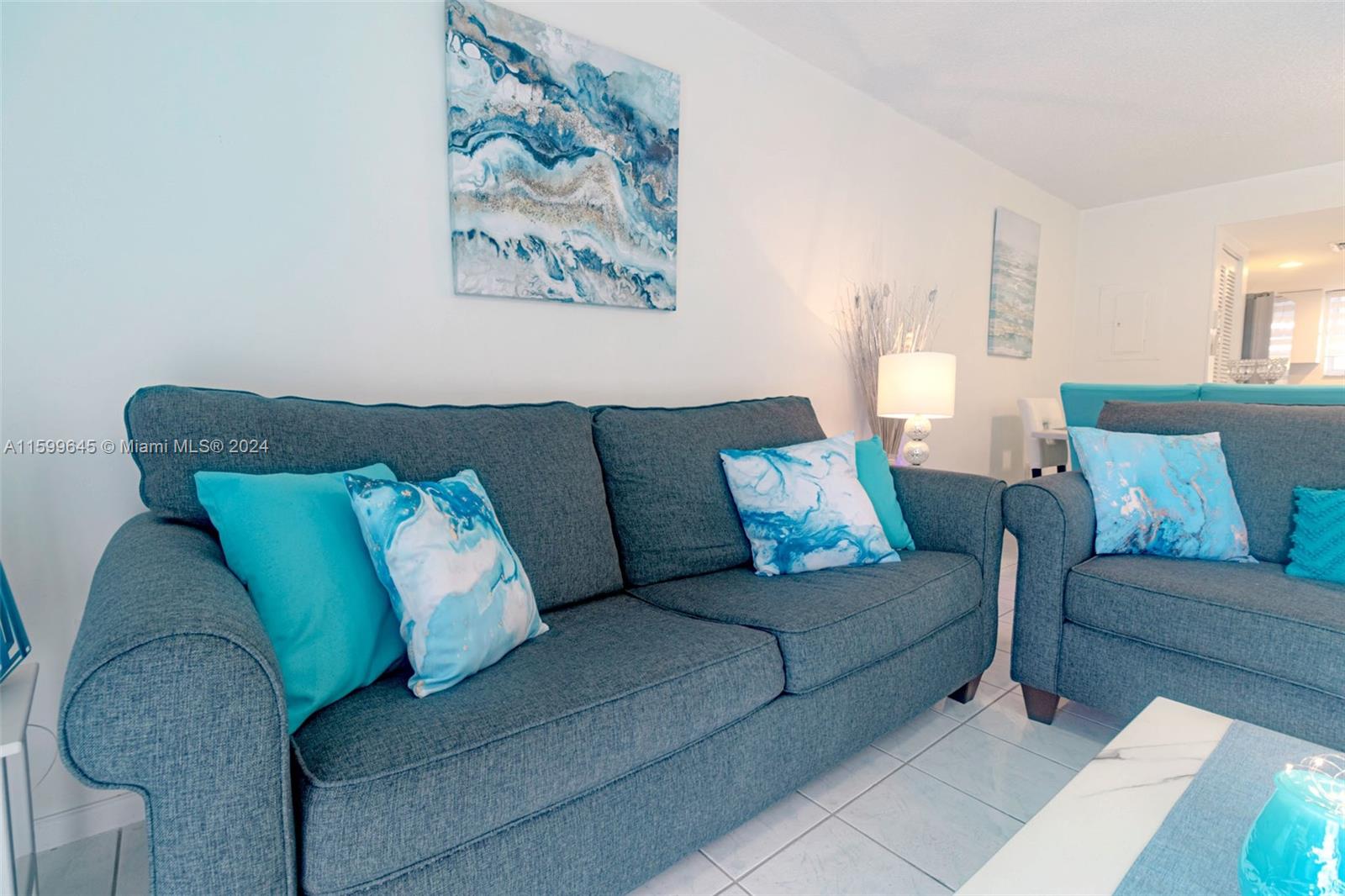 LE FRONTENAC CONDO - Residential Lease