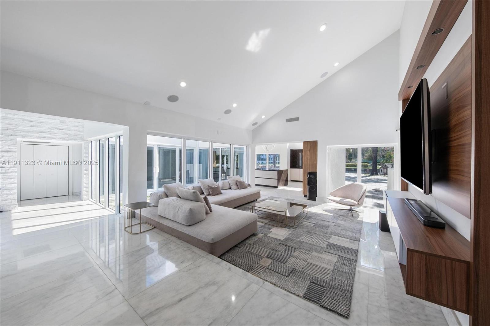 GOLDEN ISLES ESTATES - Residential