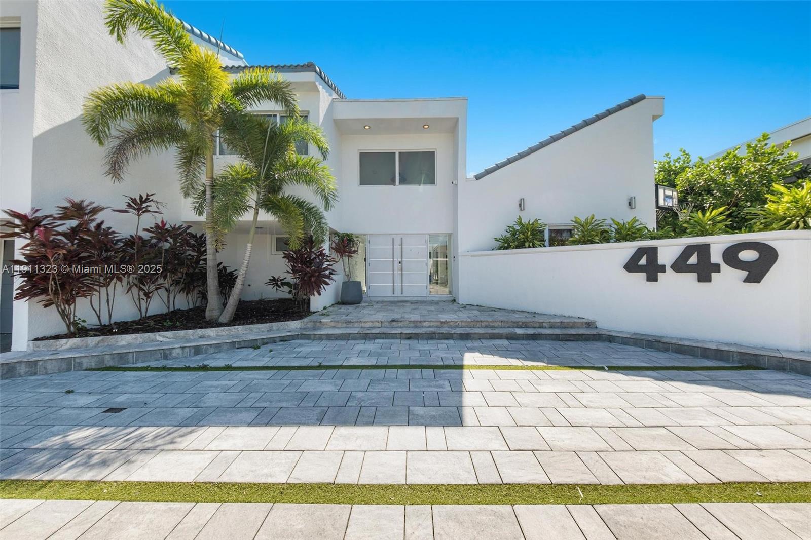 GOLDEN ISLES ESTATES - Residential