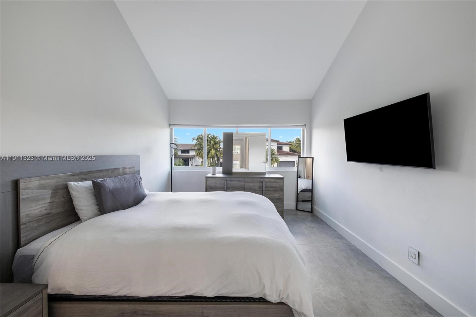 GOLDEN ISLES ESTATES - Residential