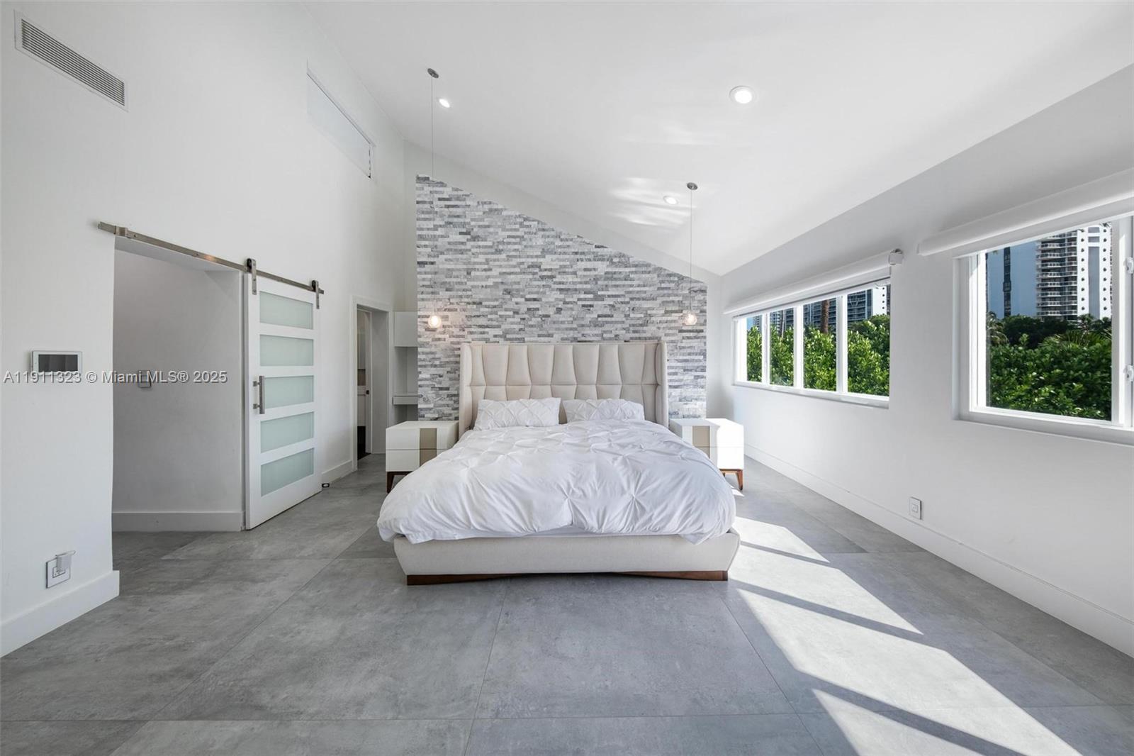 GOLDEN ISLES ESTATES - Residential