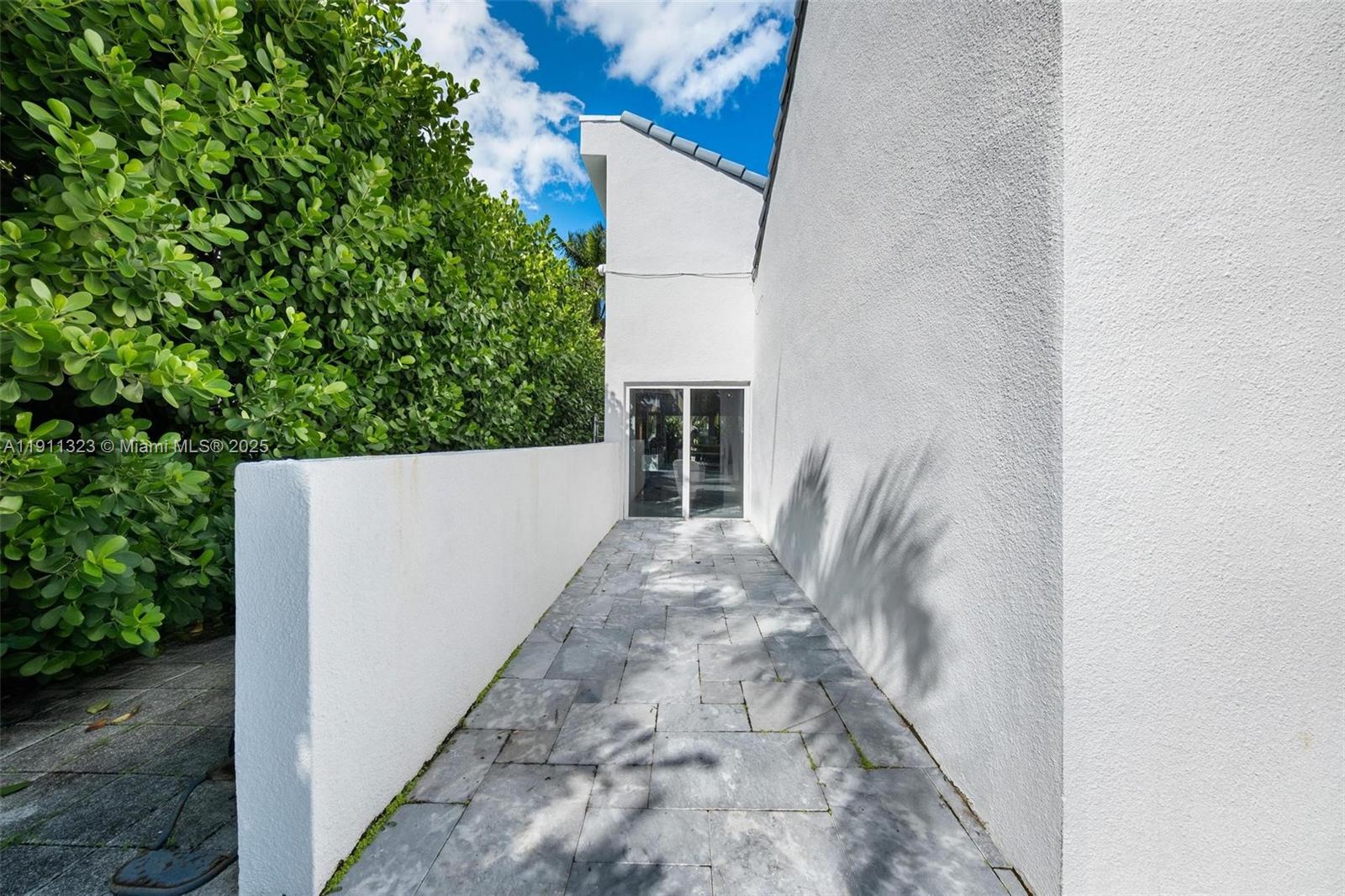 GOLDEN ISLES ESTATES - Residential