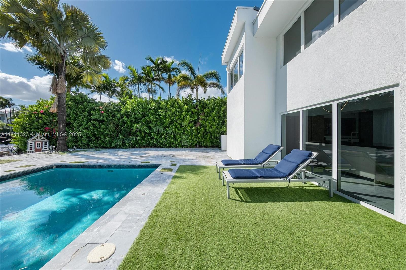 GOLDEN ISLES ESTATES - Residential