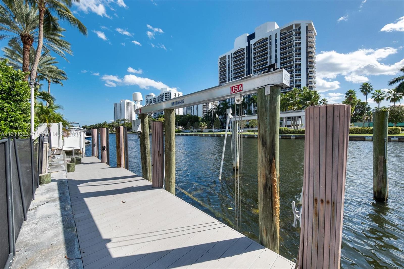 GOLDEN ISLES ESTATES - Residential