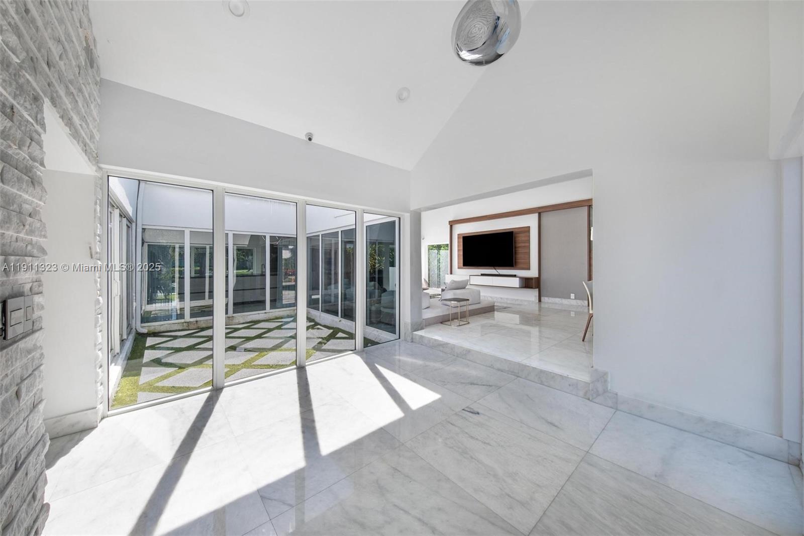 GOLDEN ISLES ESTATES - Residential