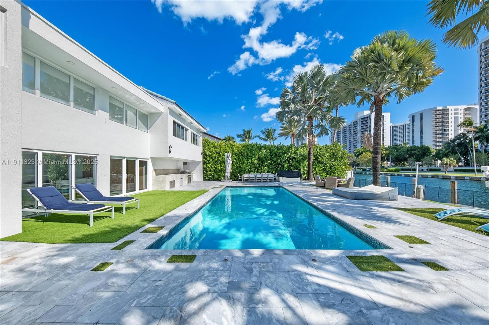 GOLDEN ISLES ESTATES - Residential