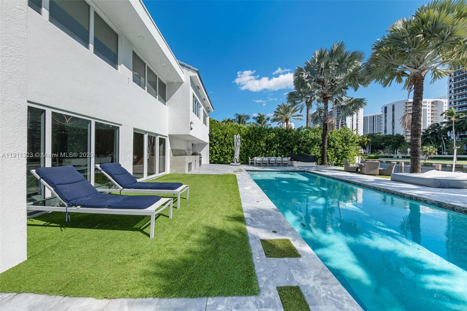 GOLDEN ISLES ESTATES - Residential