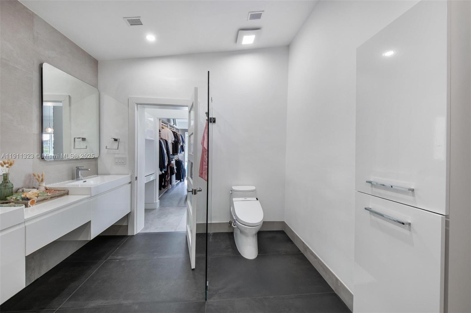 GOLDEN ISLES ESTATES - Residential