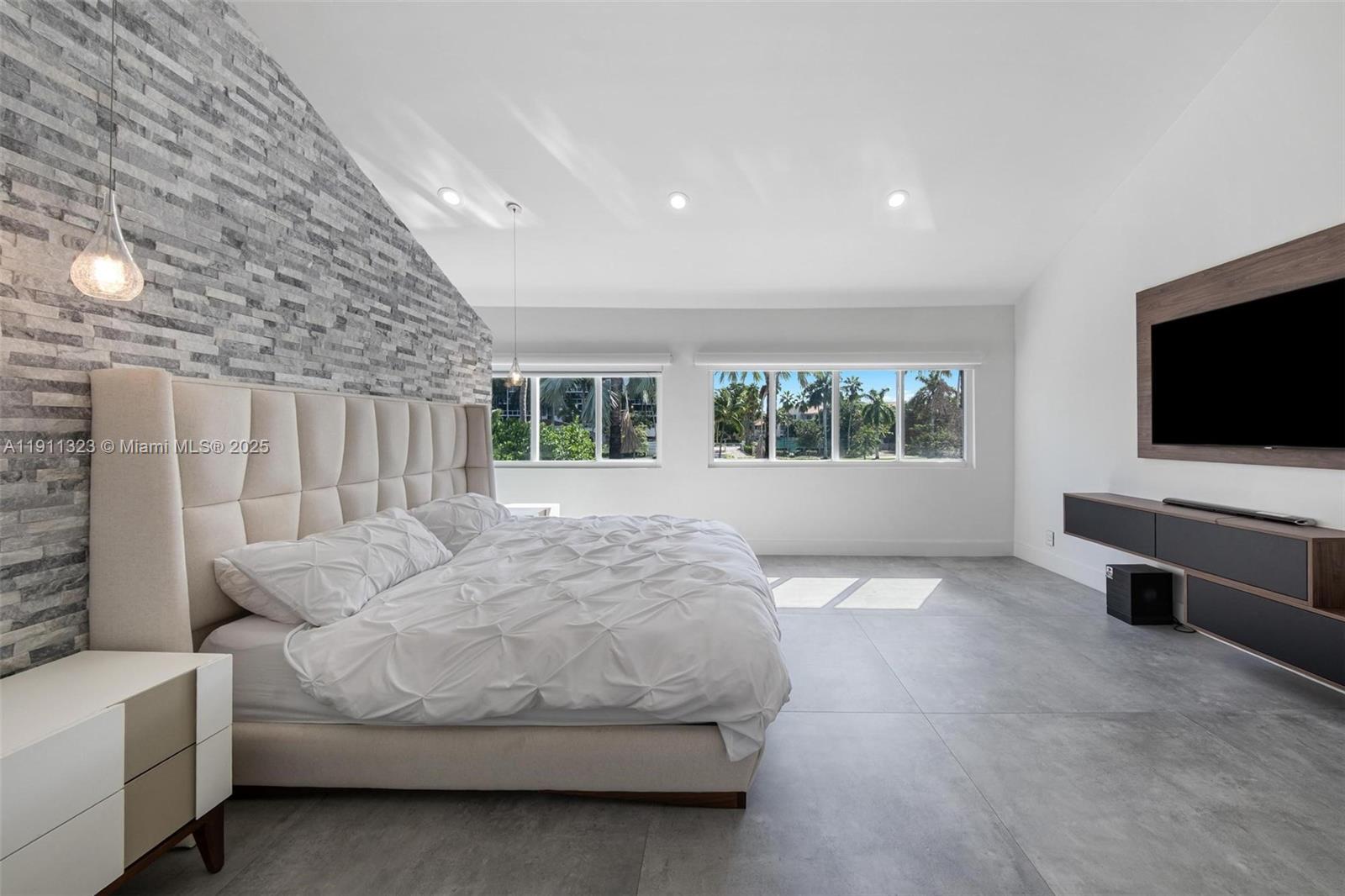 GOLDEN ISLES ESTATES - Residential