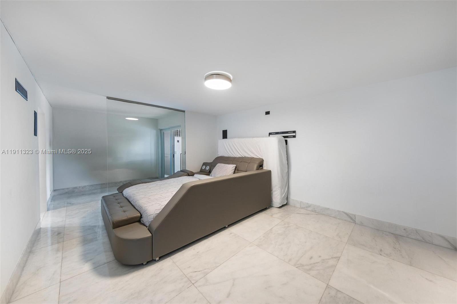 GOLDEN ISLES ESTATES - Residential