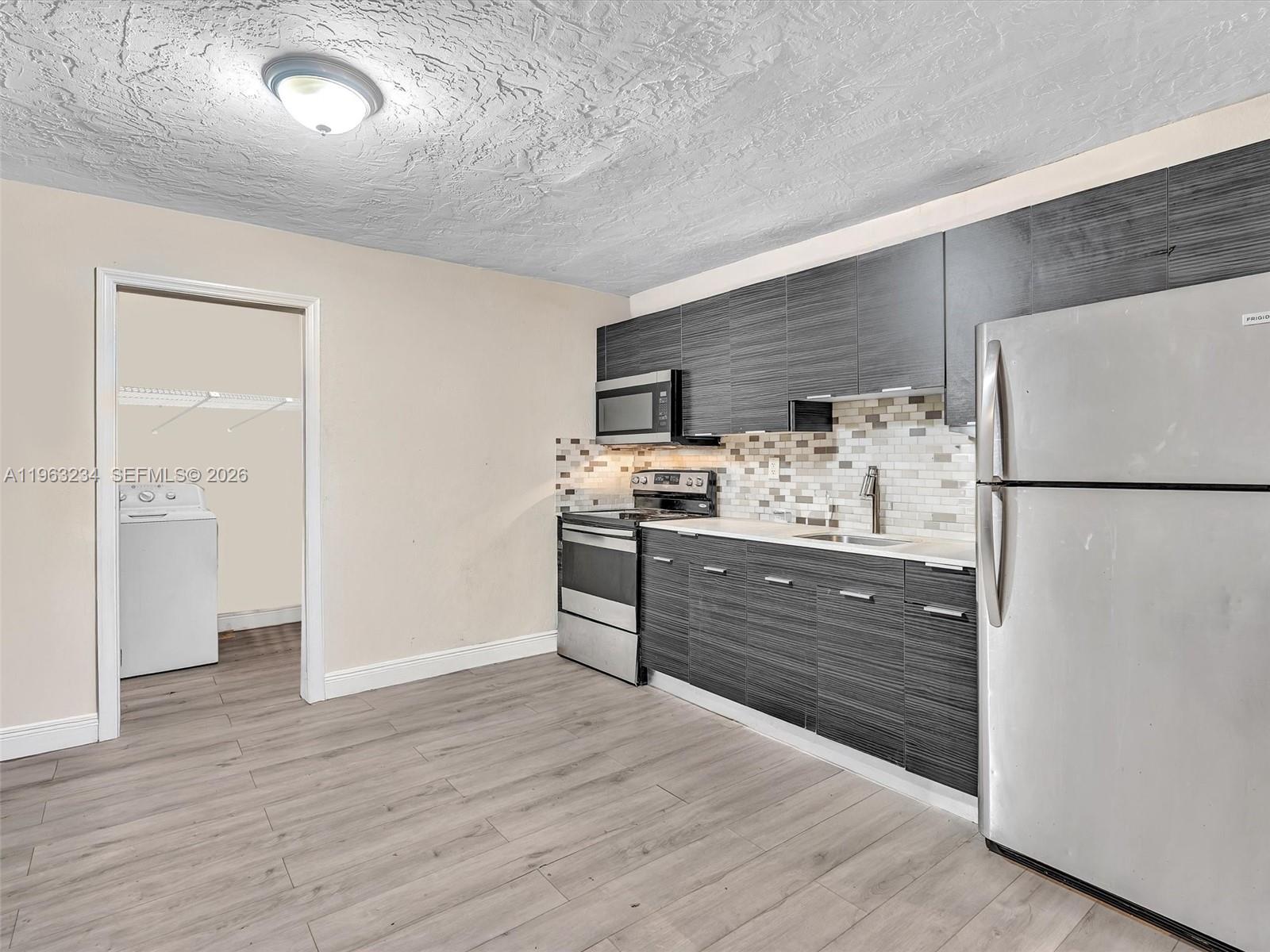 FRANKLIN PARK - Residential Income