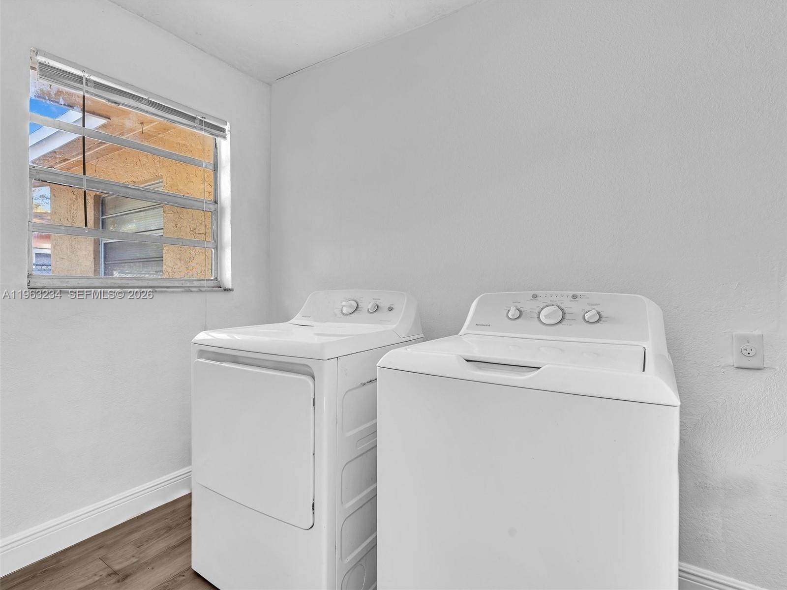 FRANKLIN PARK - Residential Income