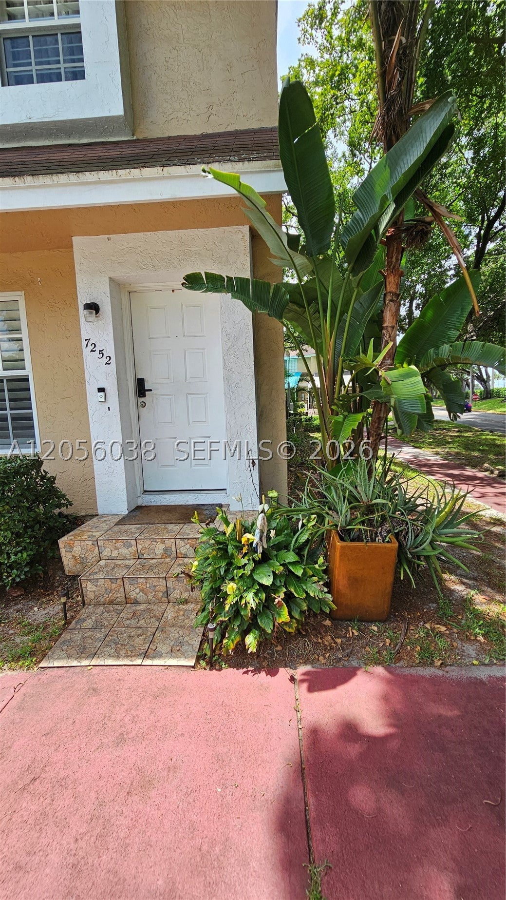 7252 Woodmont Ave