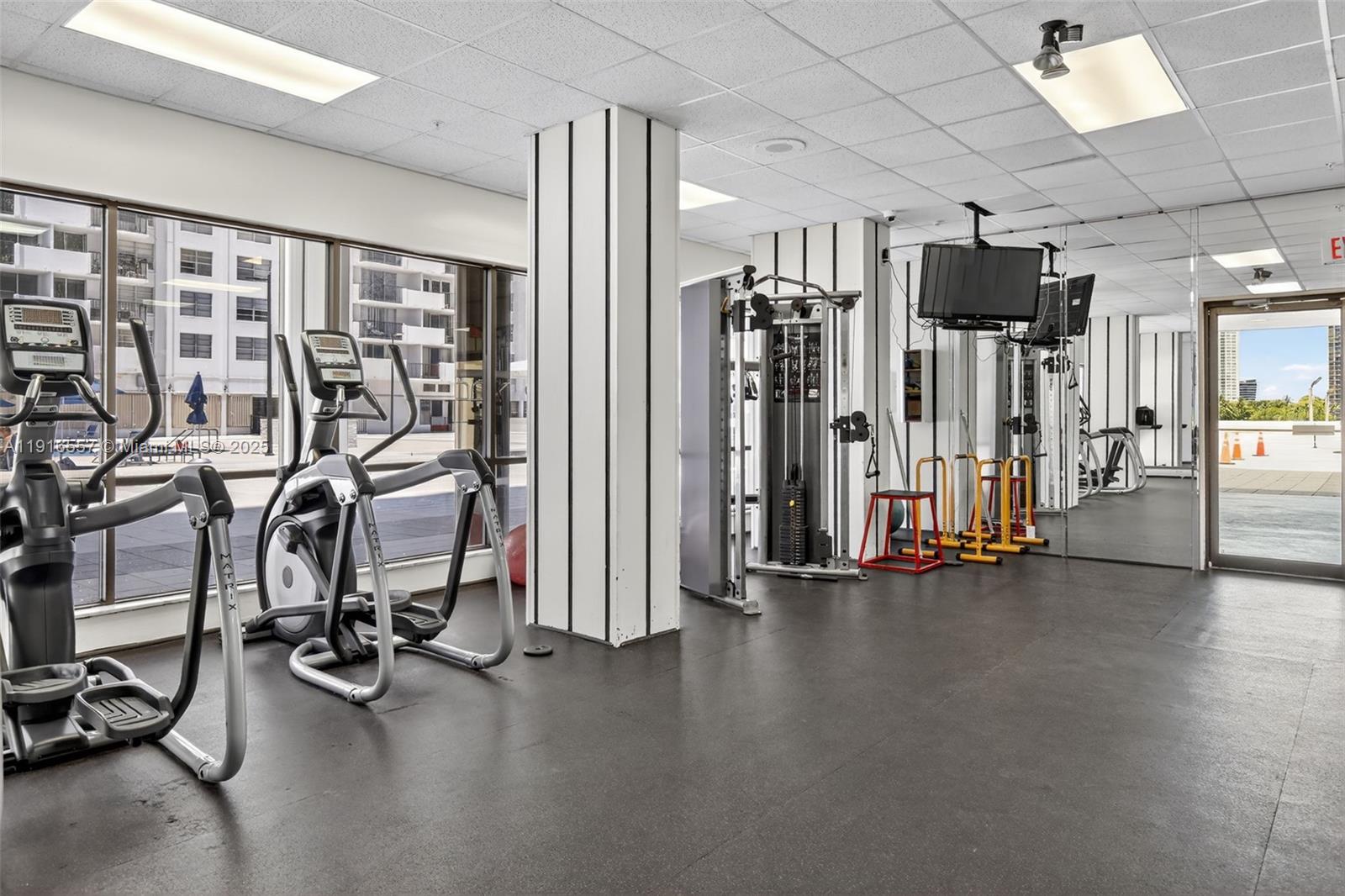 COMMODORE PLAZA CONDO - Residential Lease