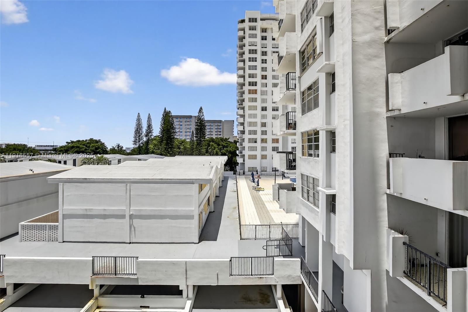 COMMODORE PLAZA CONDO - Residential Lease