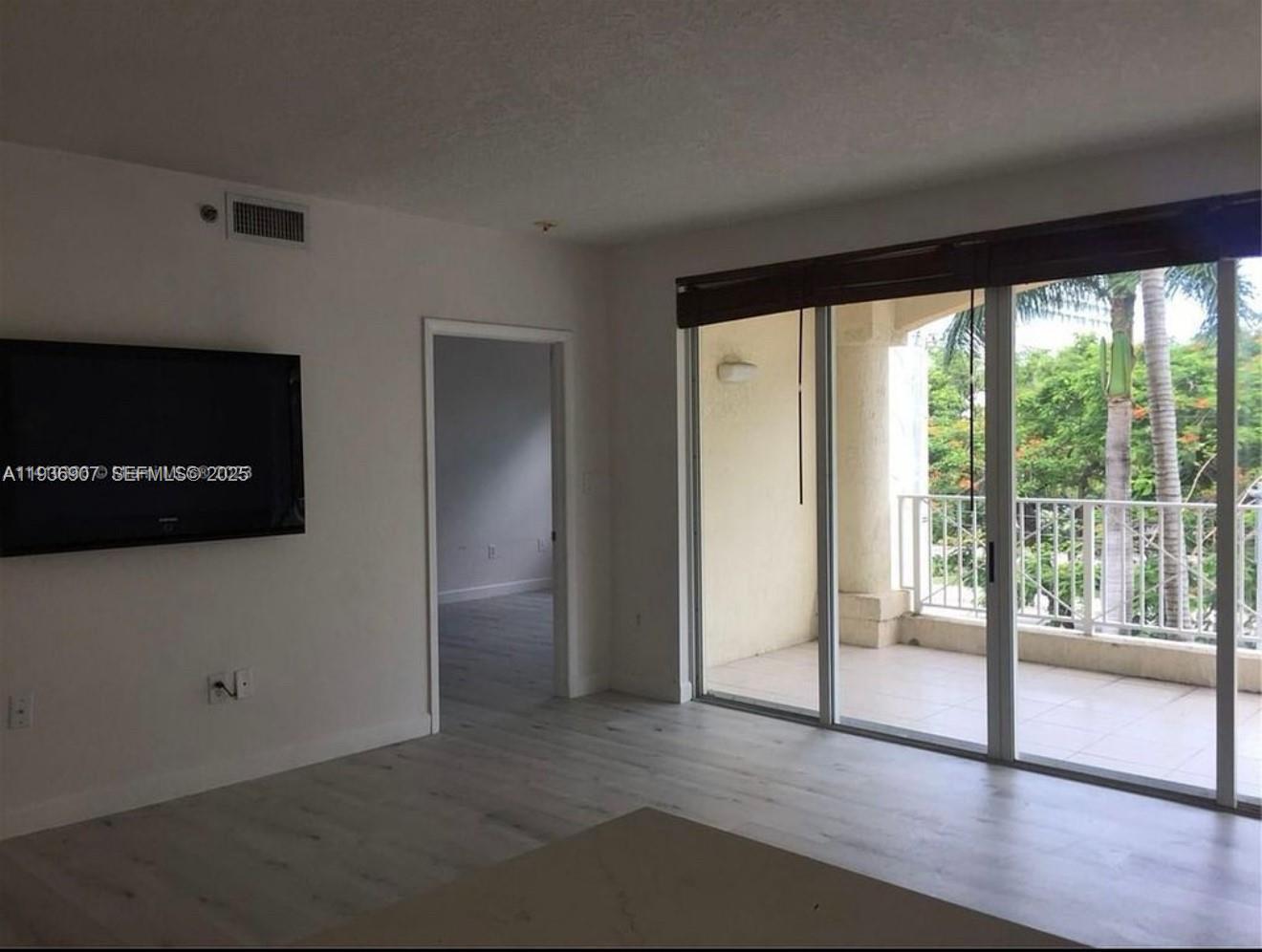 VILLA BRICKELL CONDO - Residential