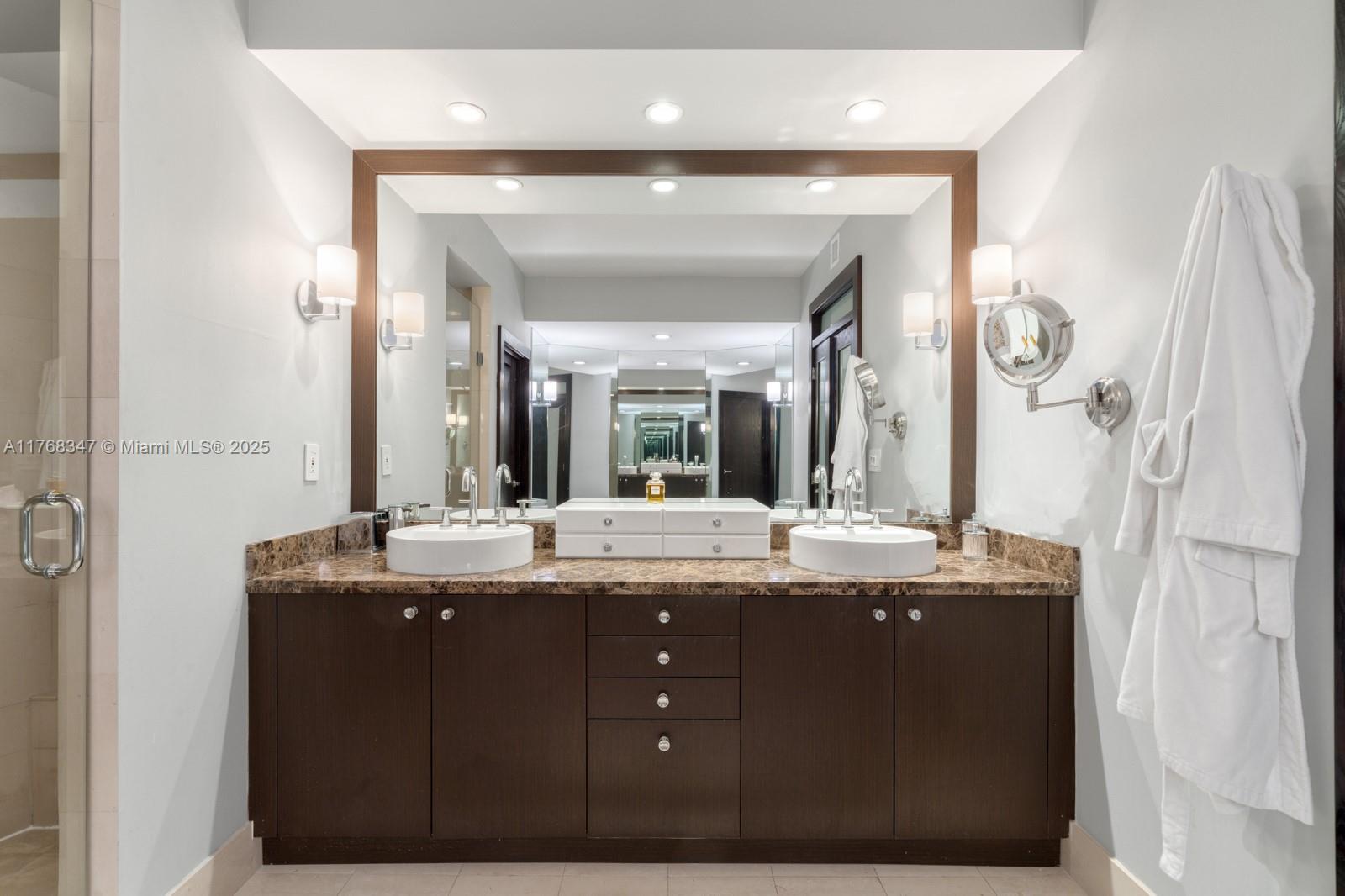 PORTOFINO TOWER CONDO - Residential