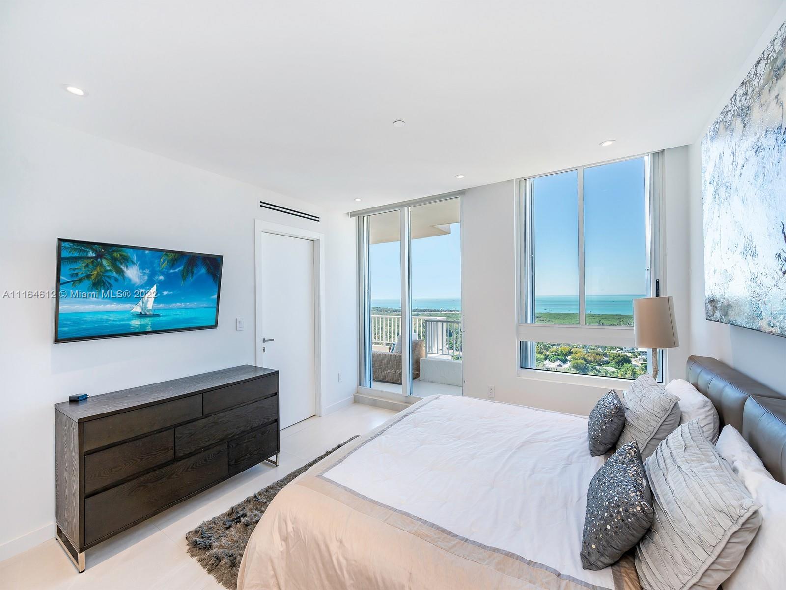 CLUB TOWER ONE CONDO - Residential