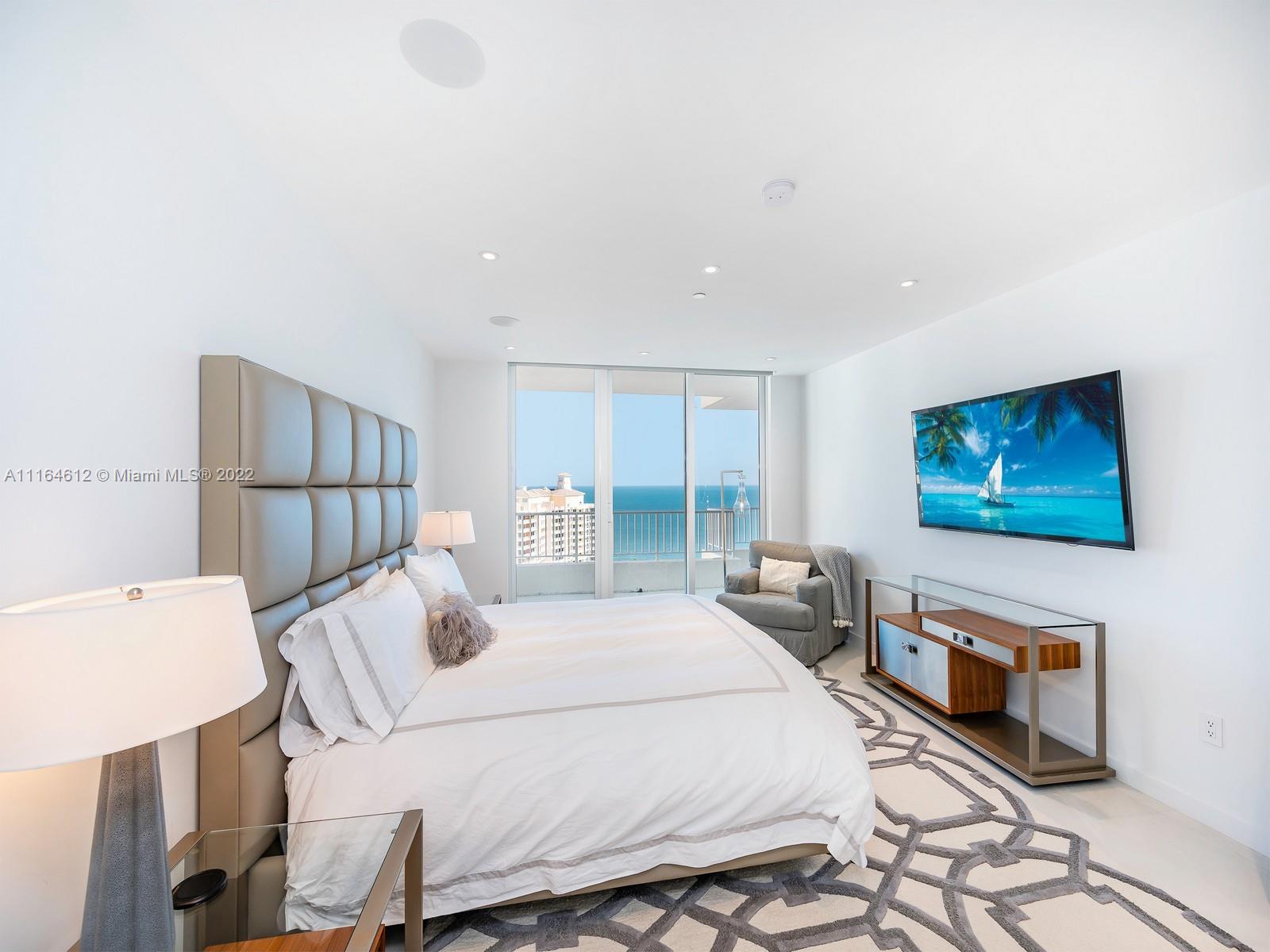 CLUB TOWER ONE CONDO - Residential