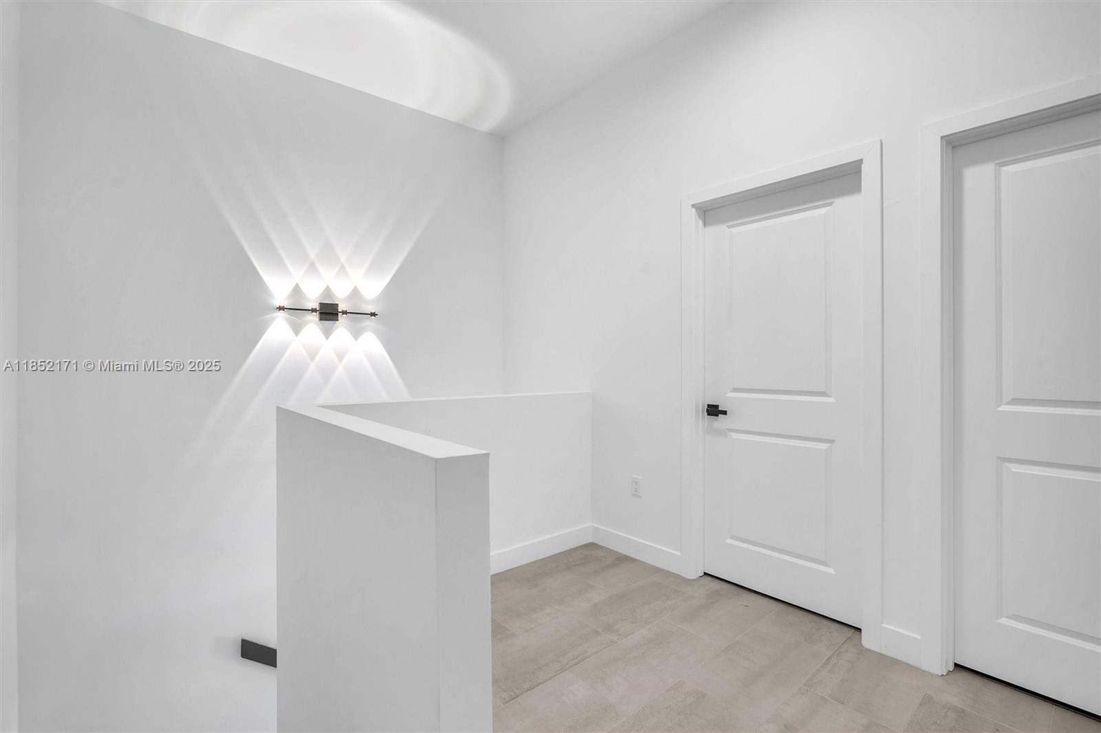 OCEAN PARK - Residential Lease