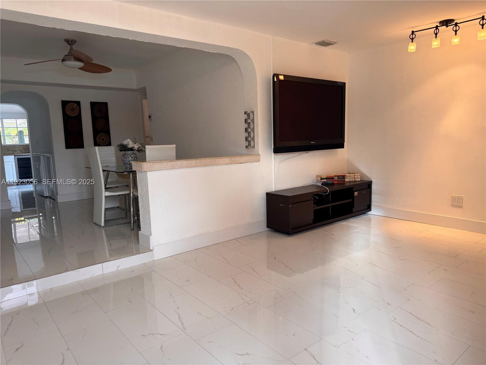 POMPANO BEACH HIGHLANDS - Residential Lease