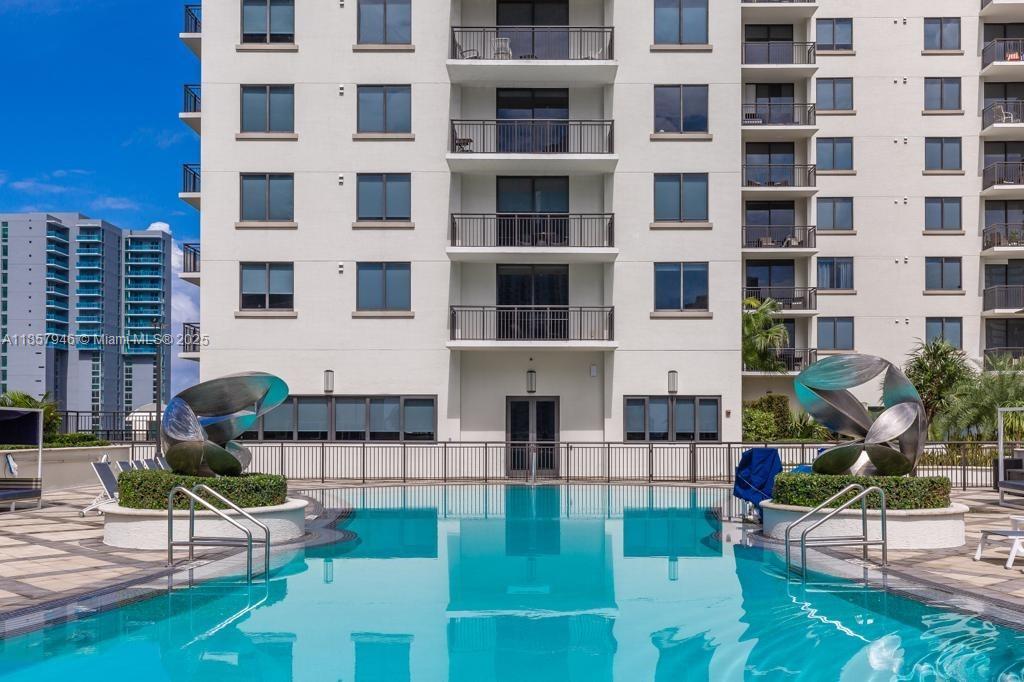 999 SW 1st Ave 2307