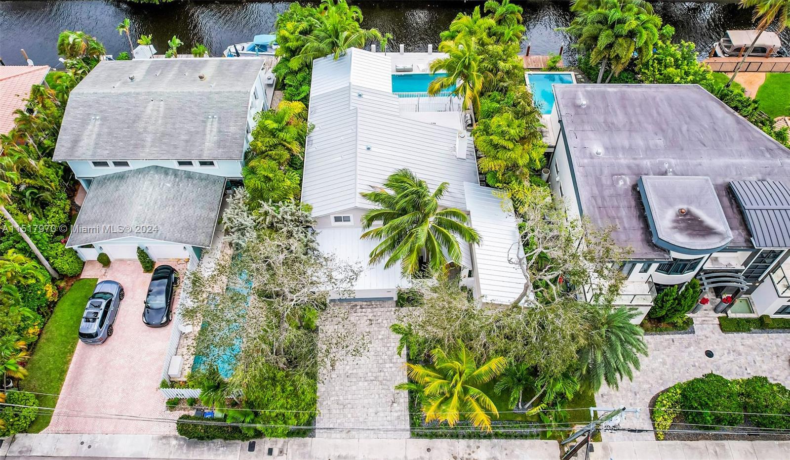 RIO VISTA ISLES - Residential