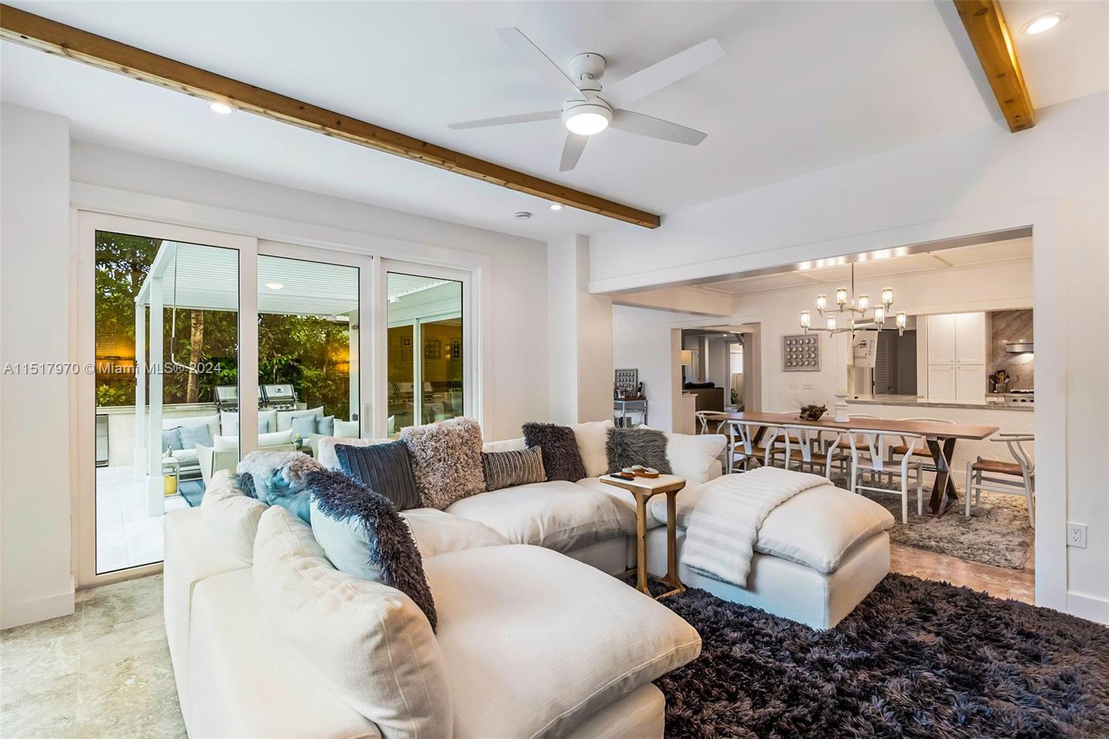 RIO VISTA ISLES - Residential