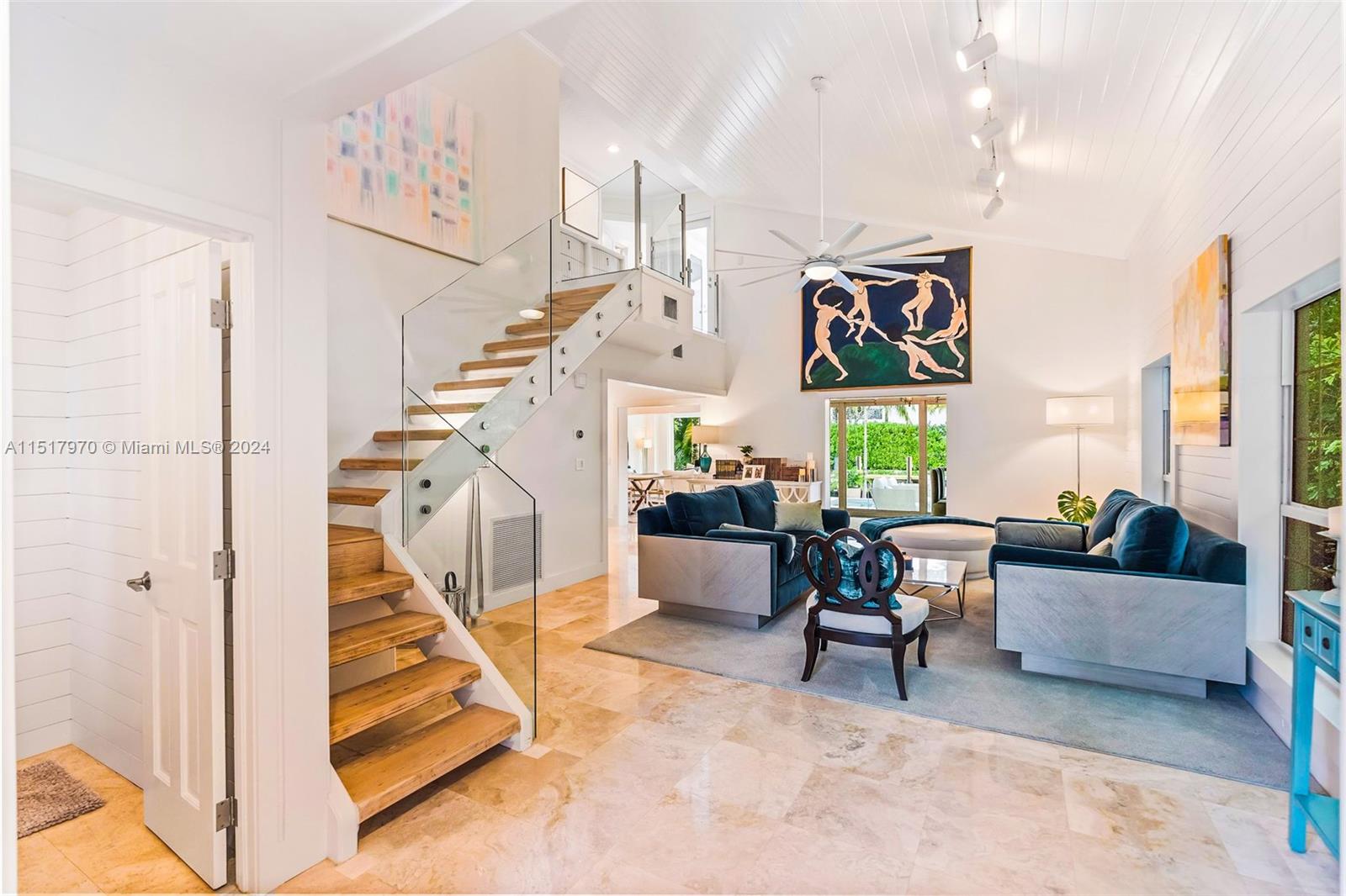 RIO VISTA ISLES - Residential