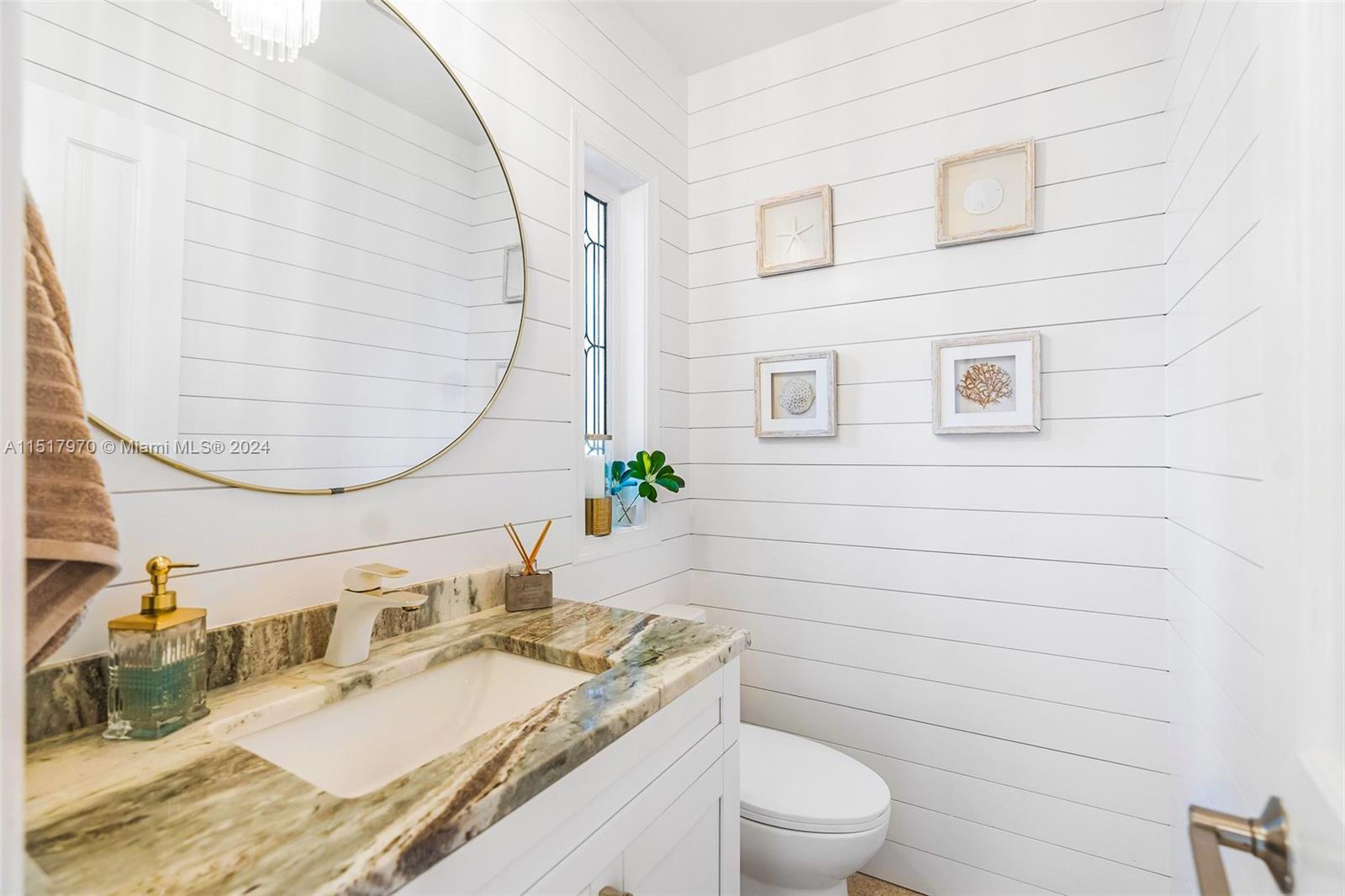 RIO VISTA ISLES - Residential