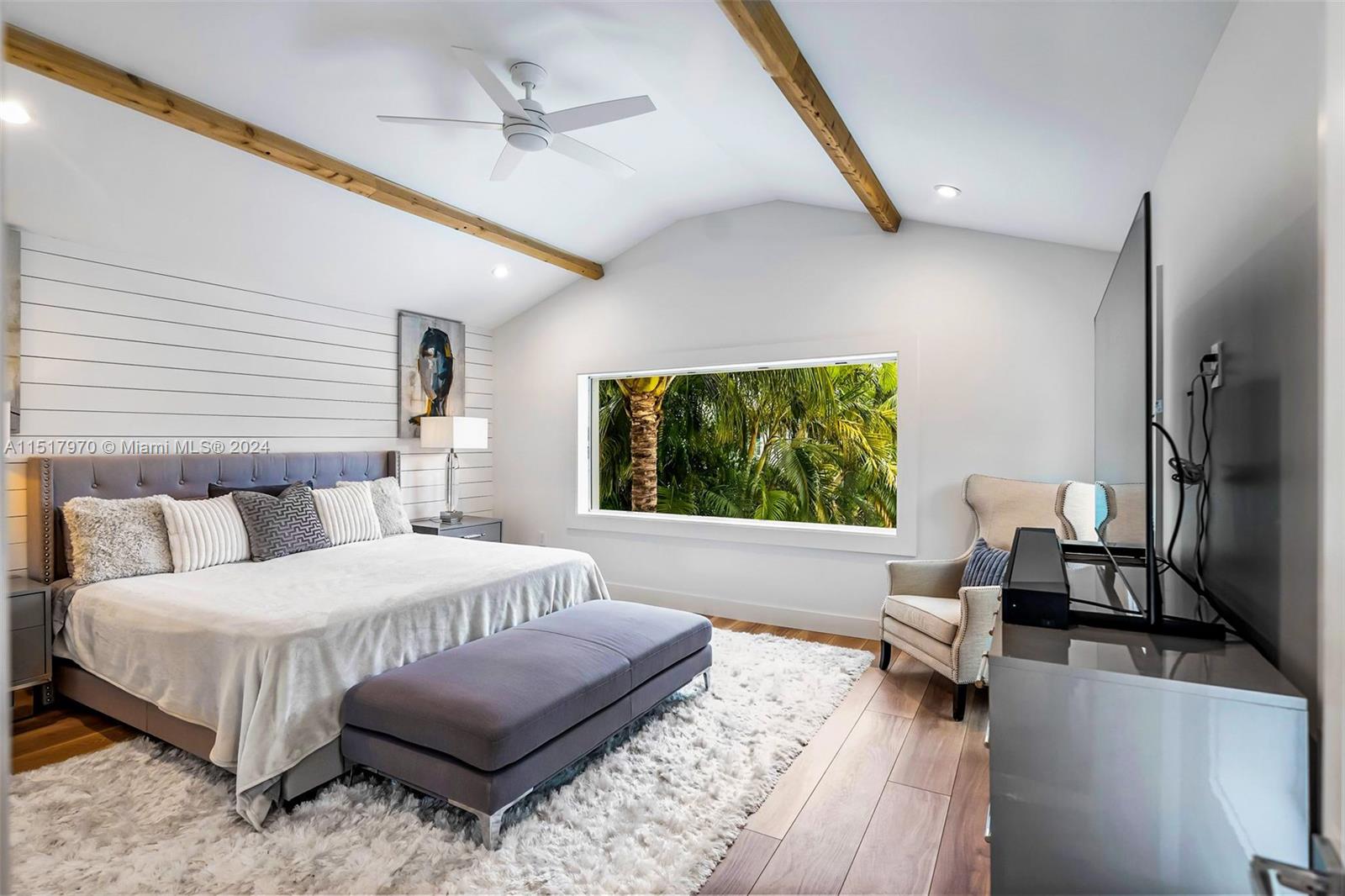 RIO VISTA ISLES - Residential