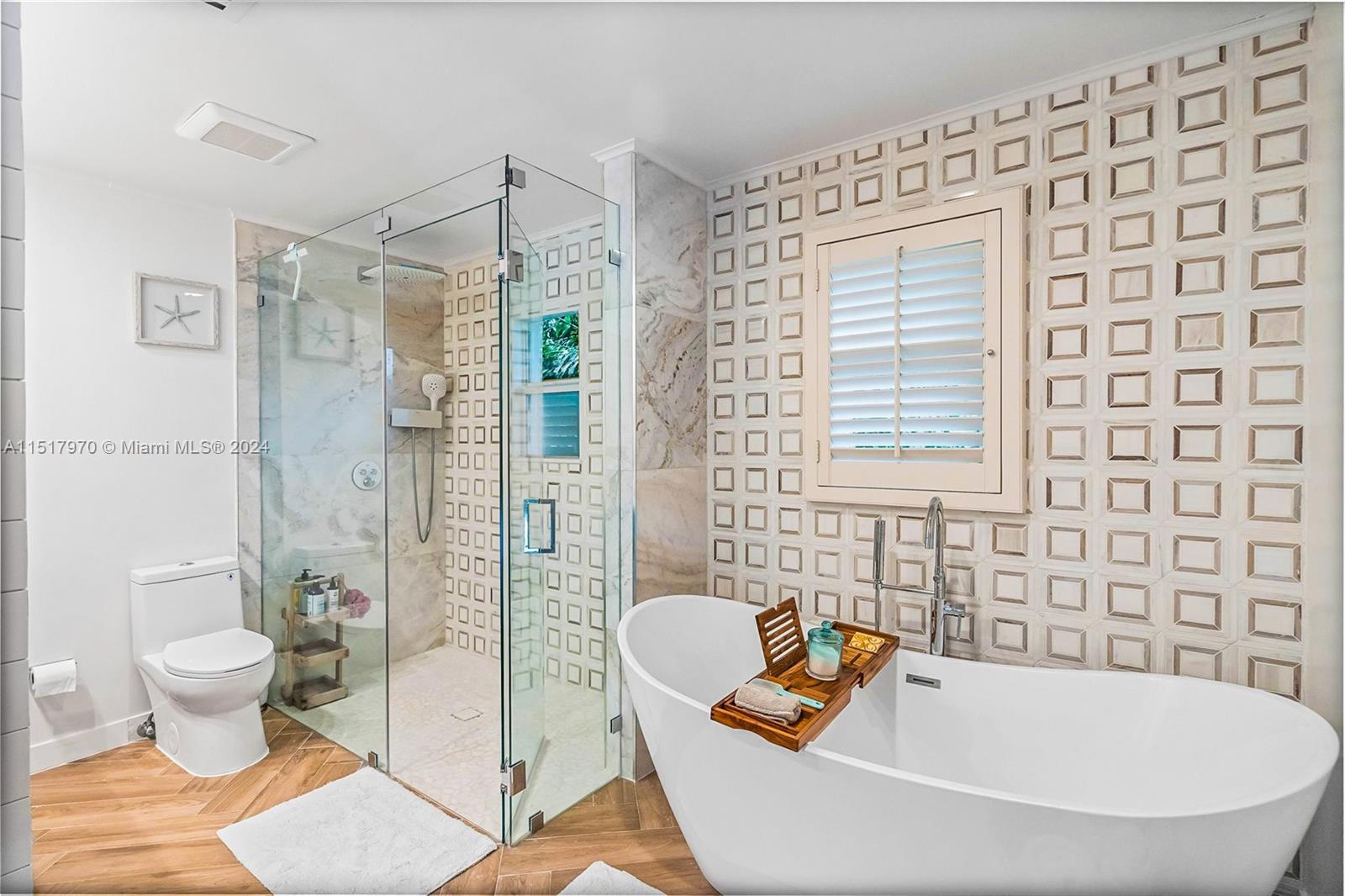 RIO VISTA ISLES - Residential