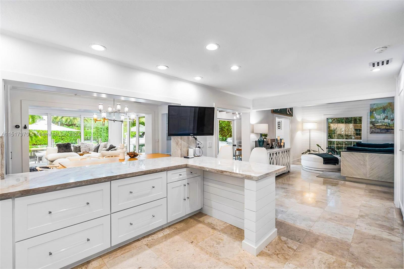 RIO VISTA ISLES - Residential