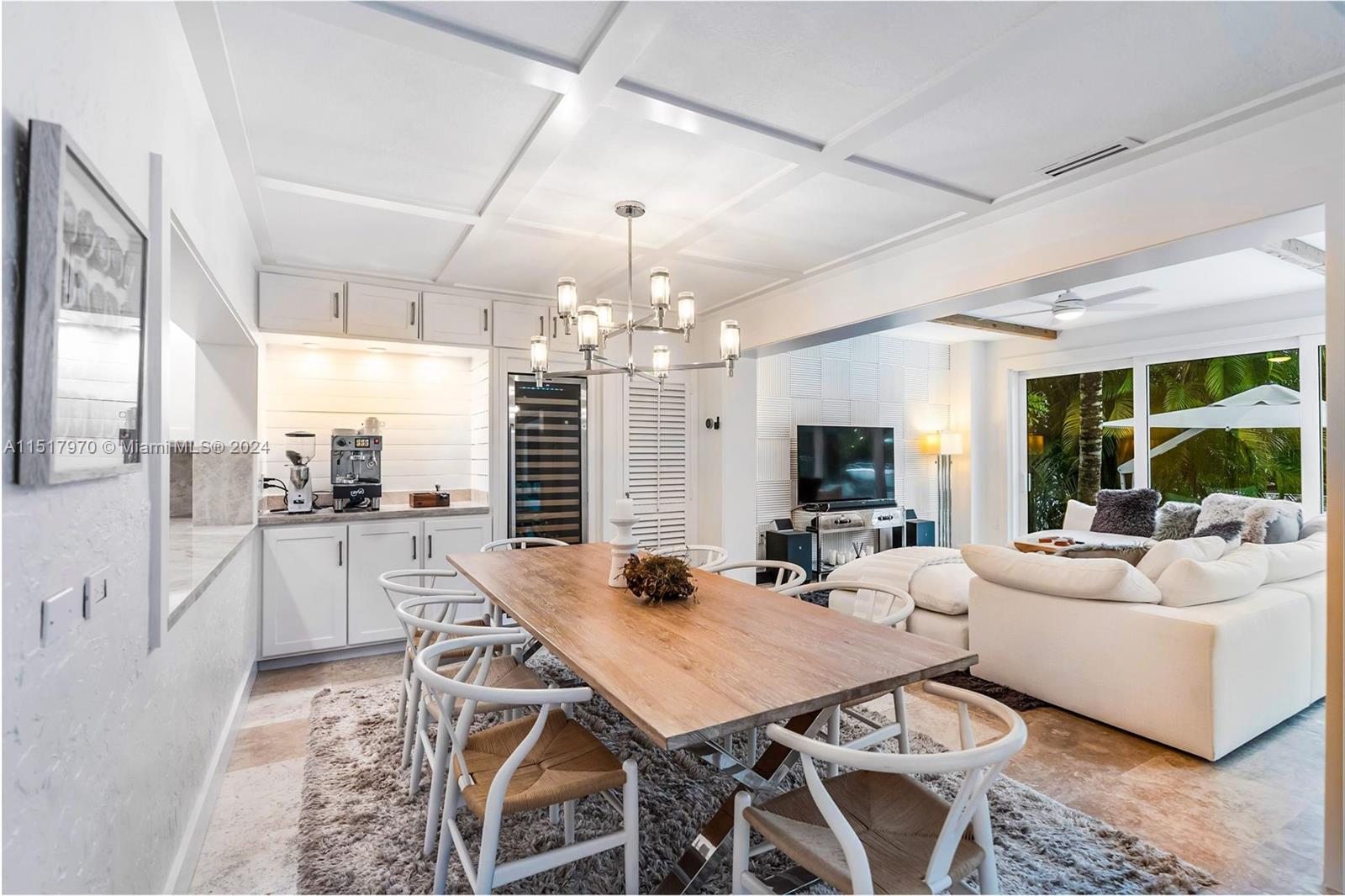 RIO VISTA ISLES - Residential