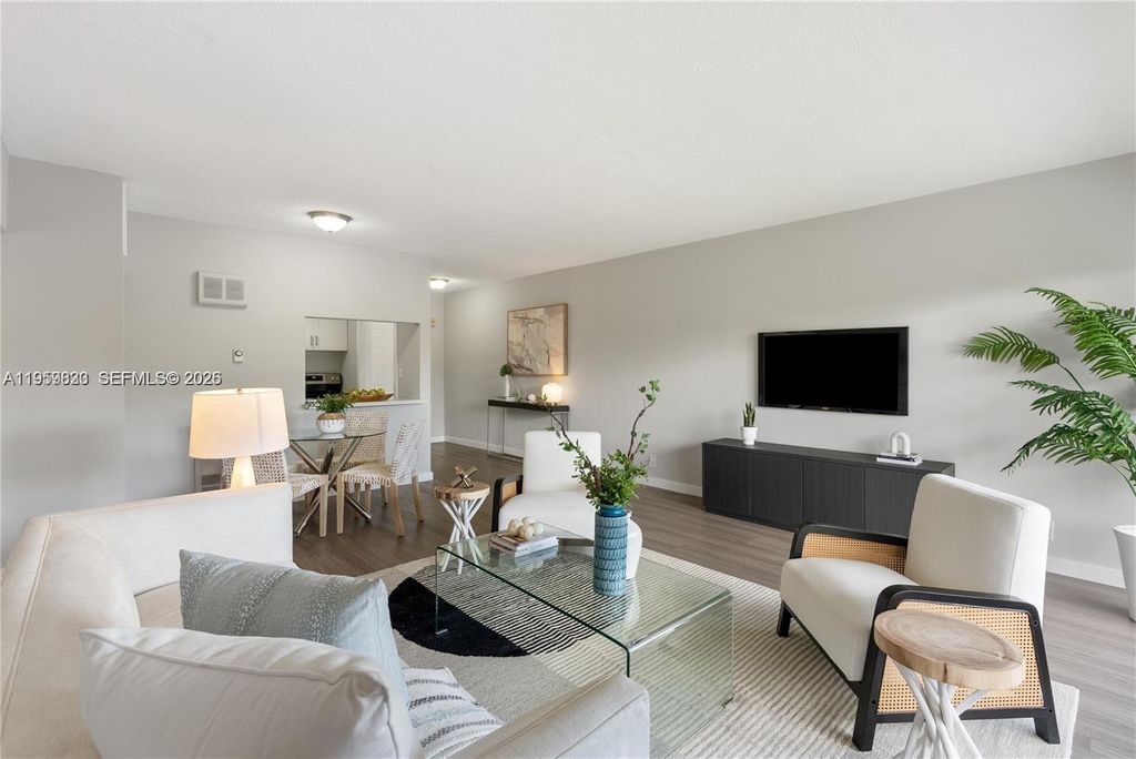 Photo of 550 NE 20th St #11, Wilton Manors, FL 33305 (MLS # A11959833)