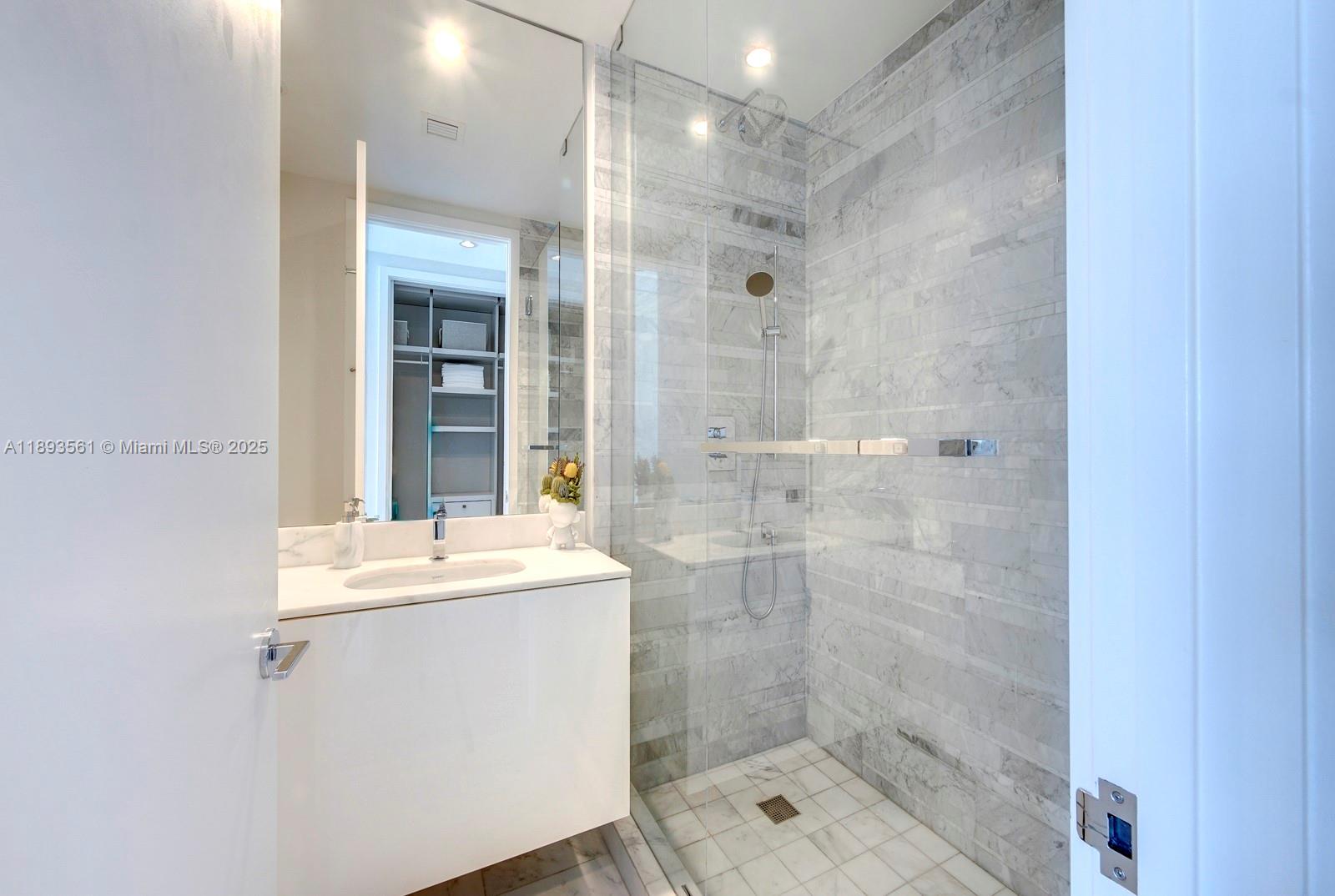 OCEANA BAL HARBOUR CONDO - Residential Lease