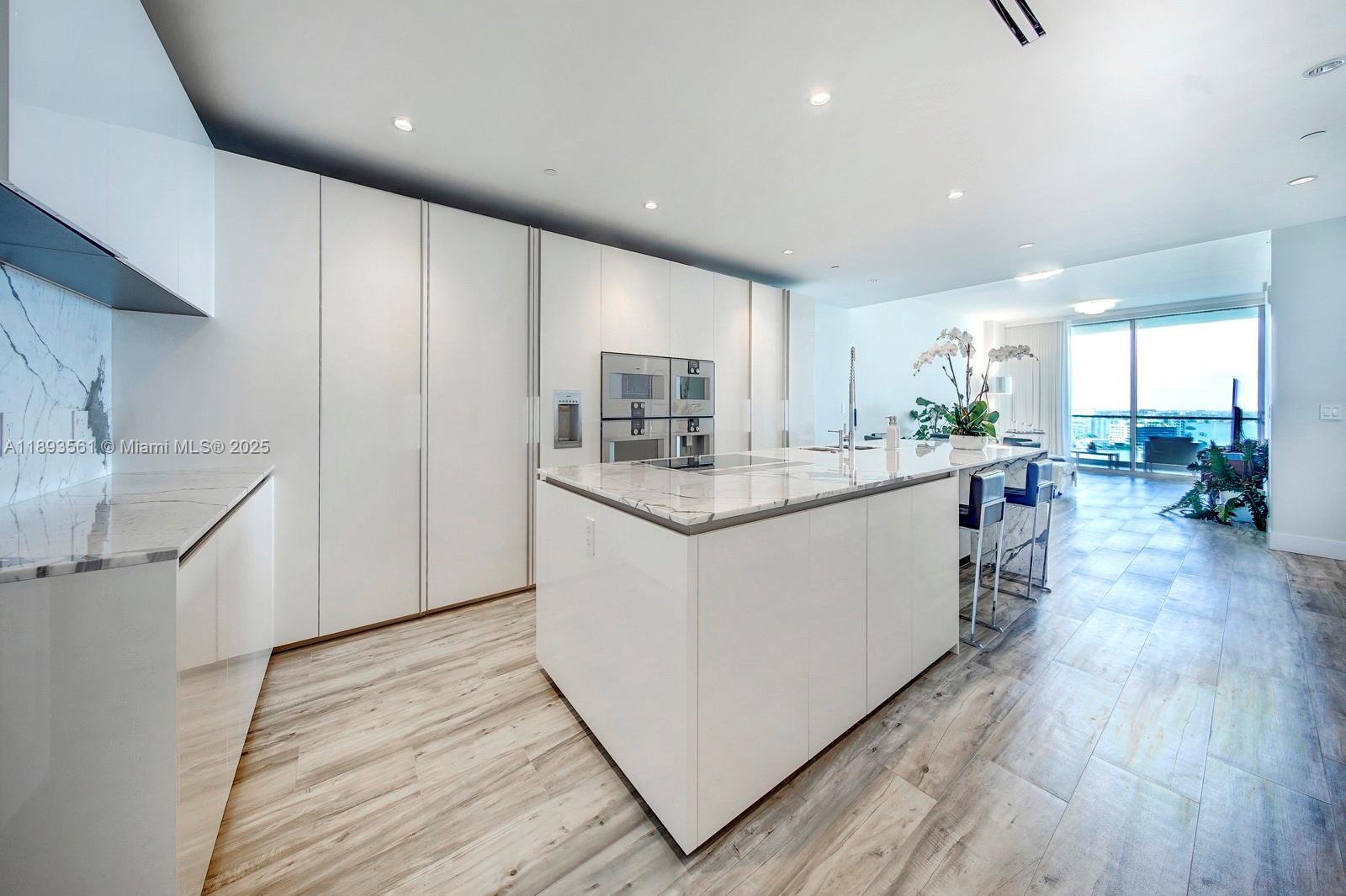 OCEANA BAL HARBOUR CONDO - Residential Lease